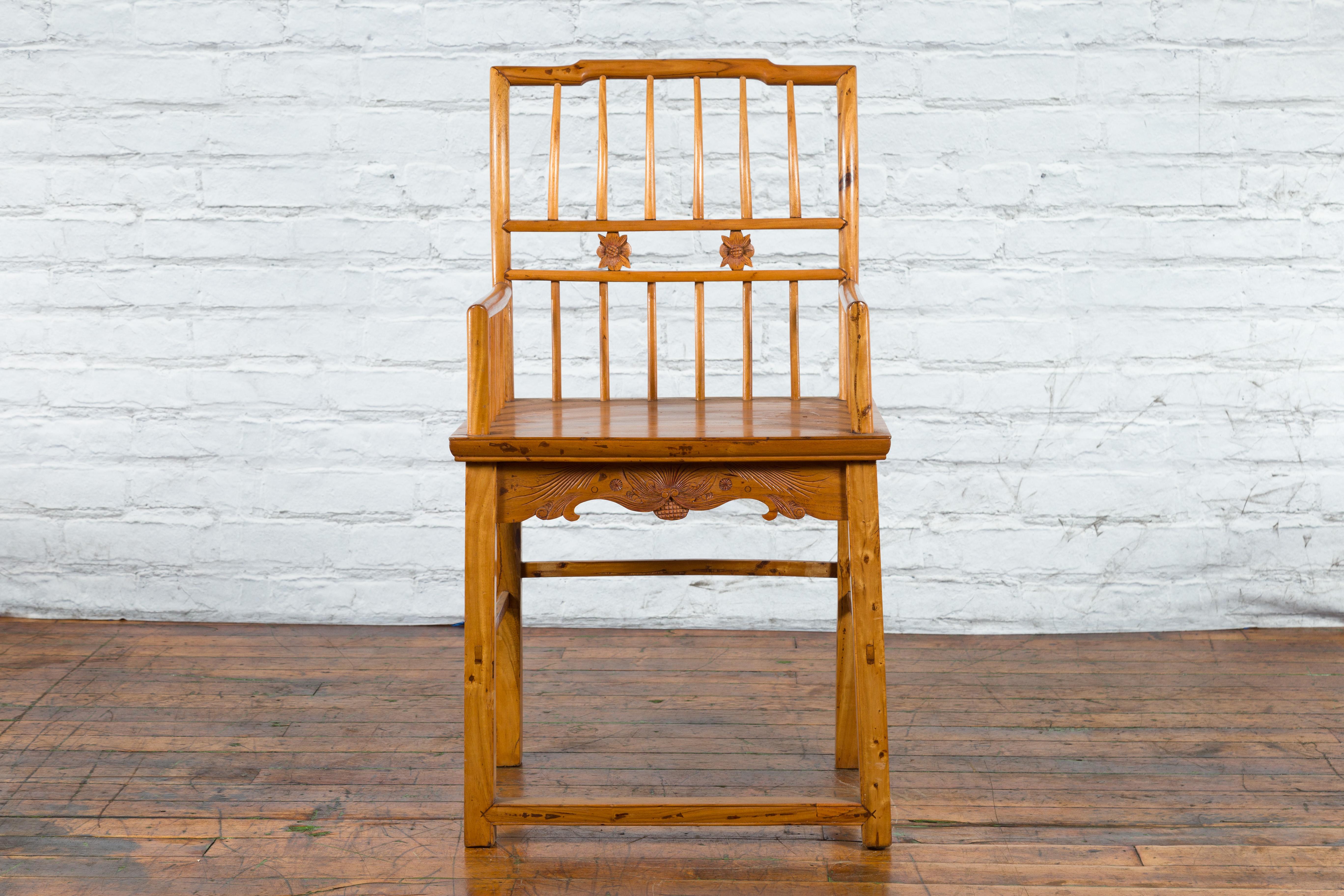 Chinese Qing Dynasty Period 19th Century Elmwood Armchair with Hand-Carved Apron For Sale 10