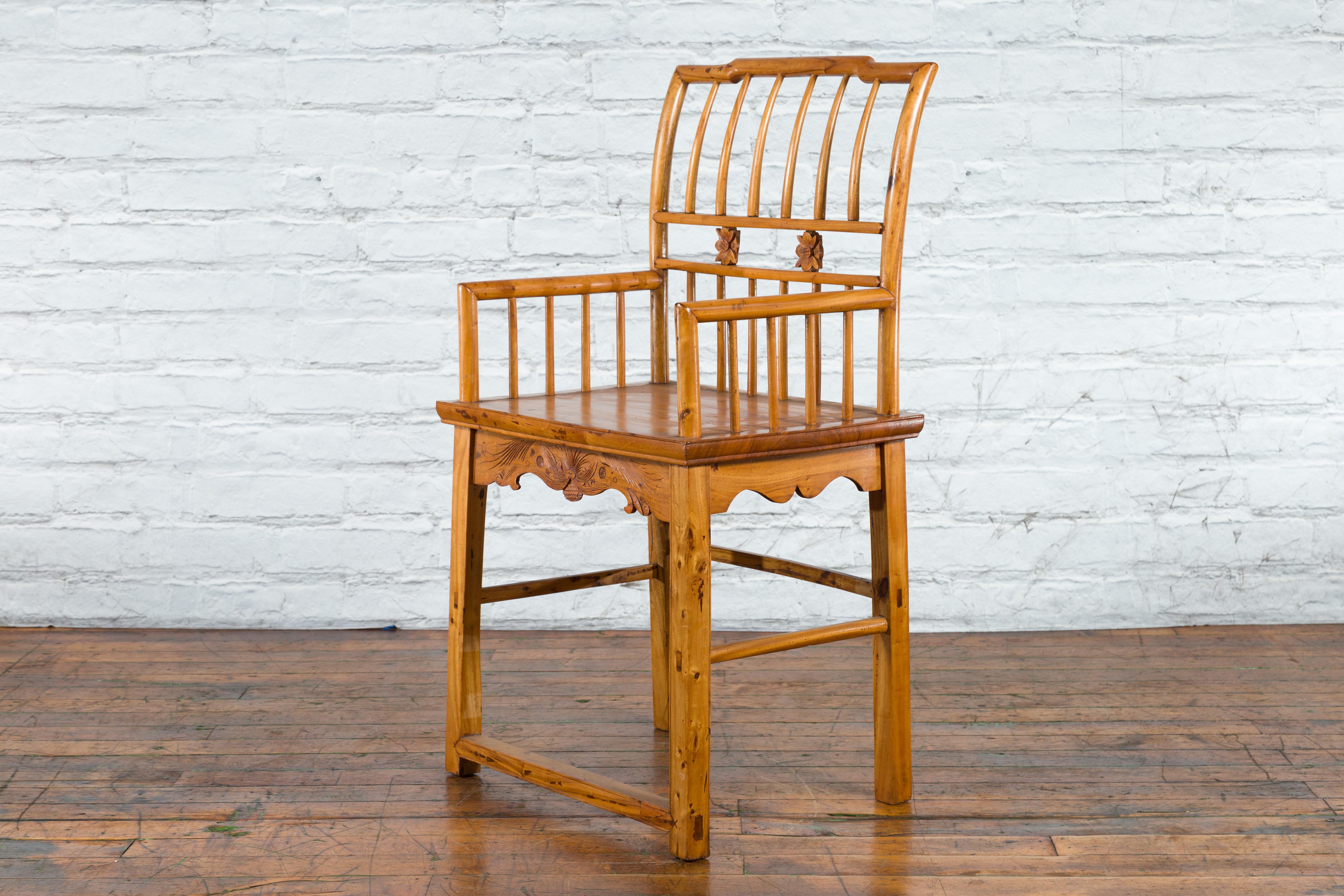 Chinese Qing Dynasty Period 19th Century Elmwood Armchair with Hand-Carved Apron In Good Condition For Sale In Yonkers, NY