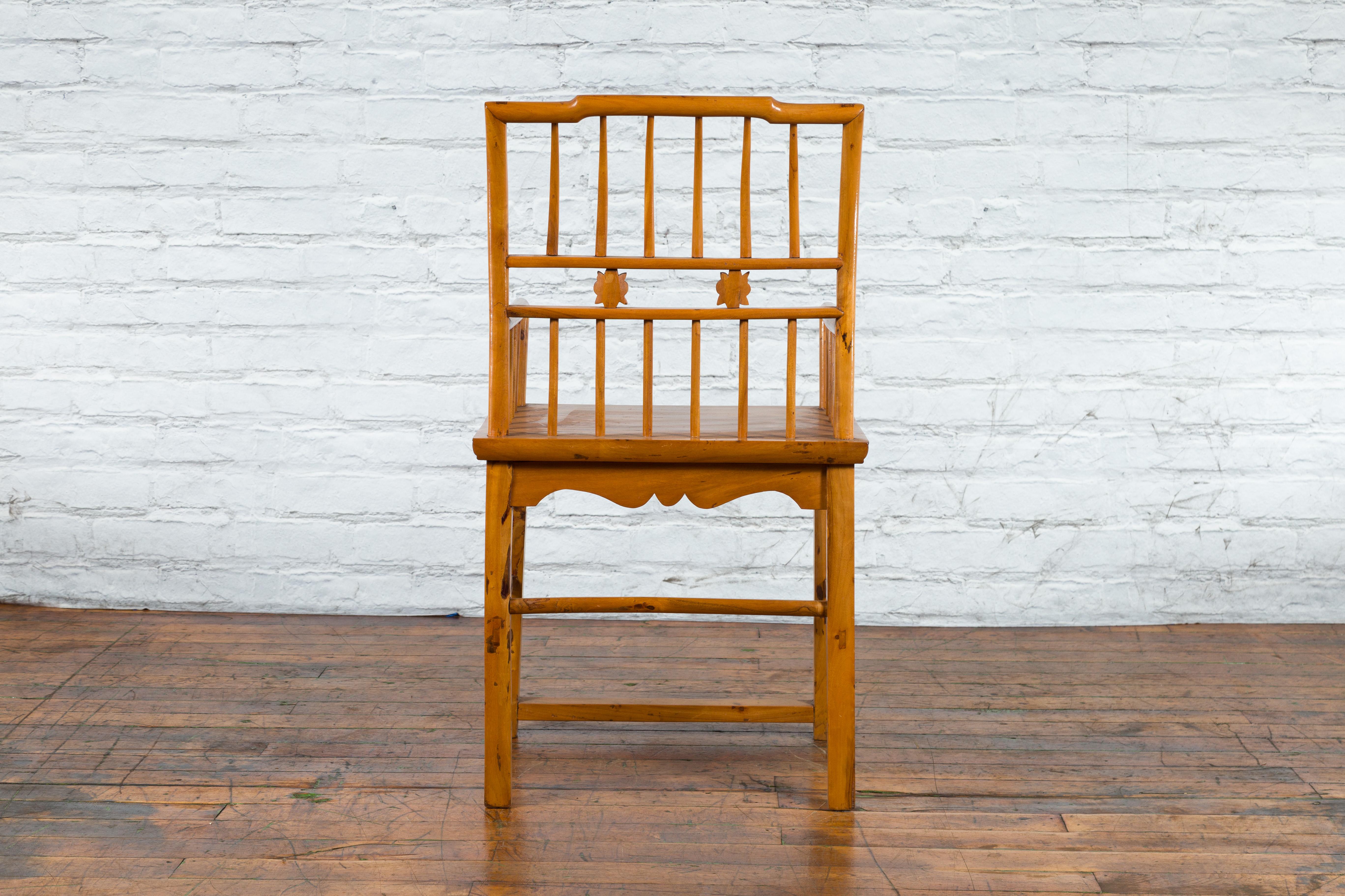 Chinese Qing Dynasty Period 19th Century Elmwood Armchair with Hand-Carved Apron For Sale 2