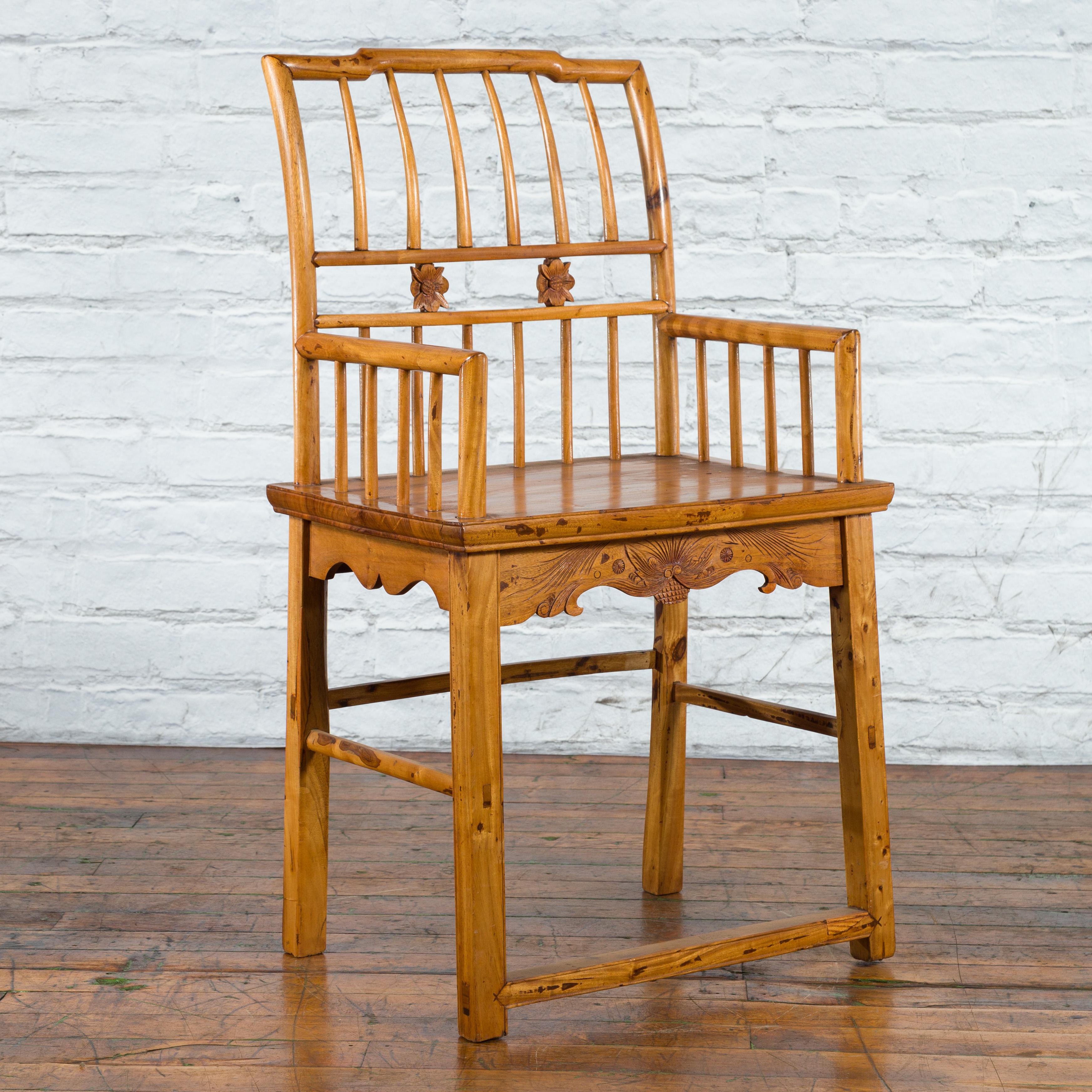 Chinese Qing Dynasty Period 19th Century Elmwood Armchair with Hand-Carved Apron For Sale 4