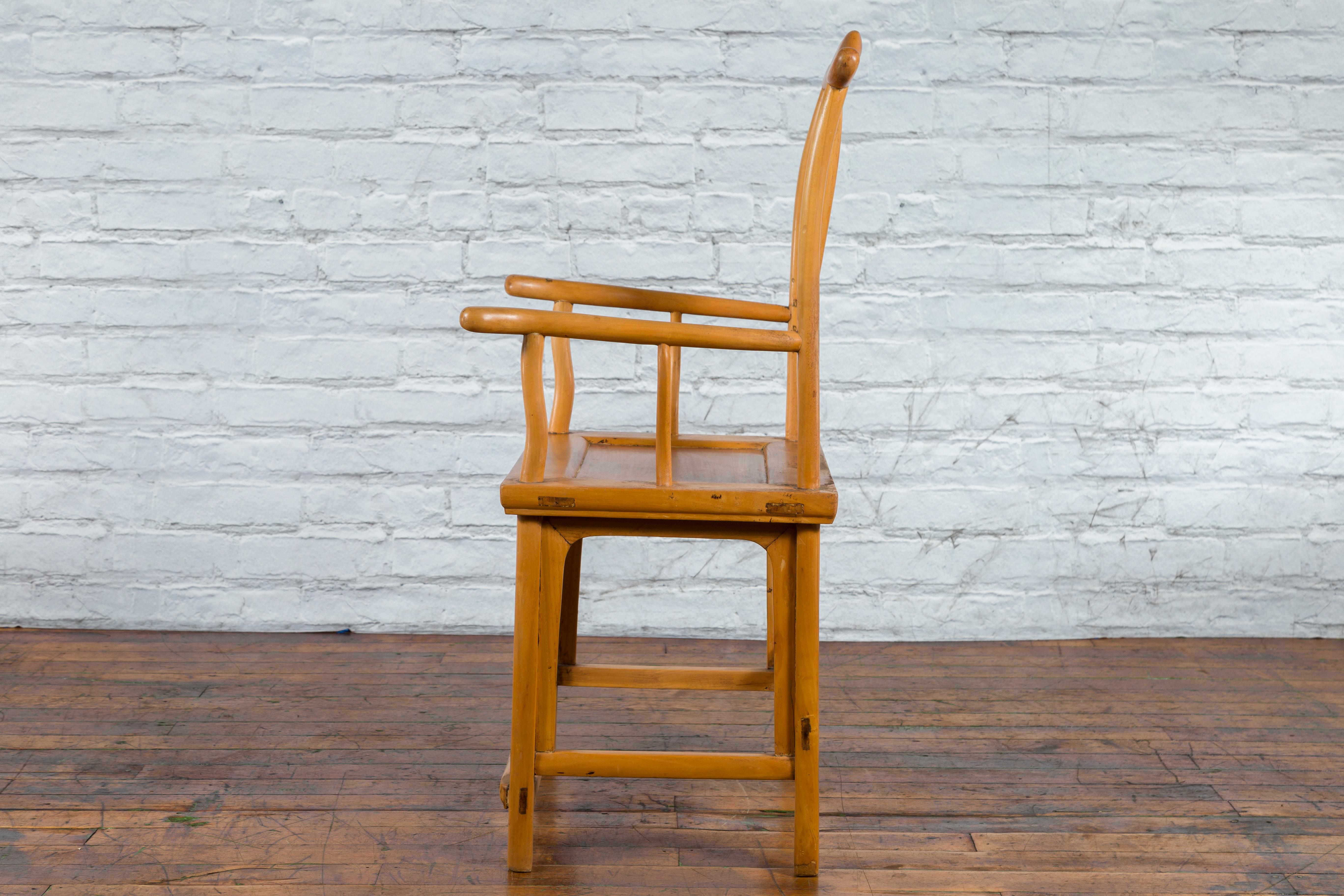 Qing Dynasty Period 19th Century Lamp Hanger Chair with Natural Patina For Sale 7