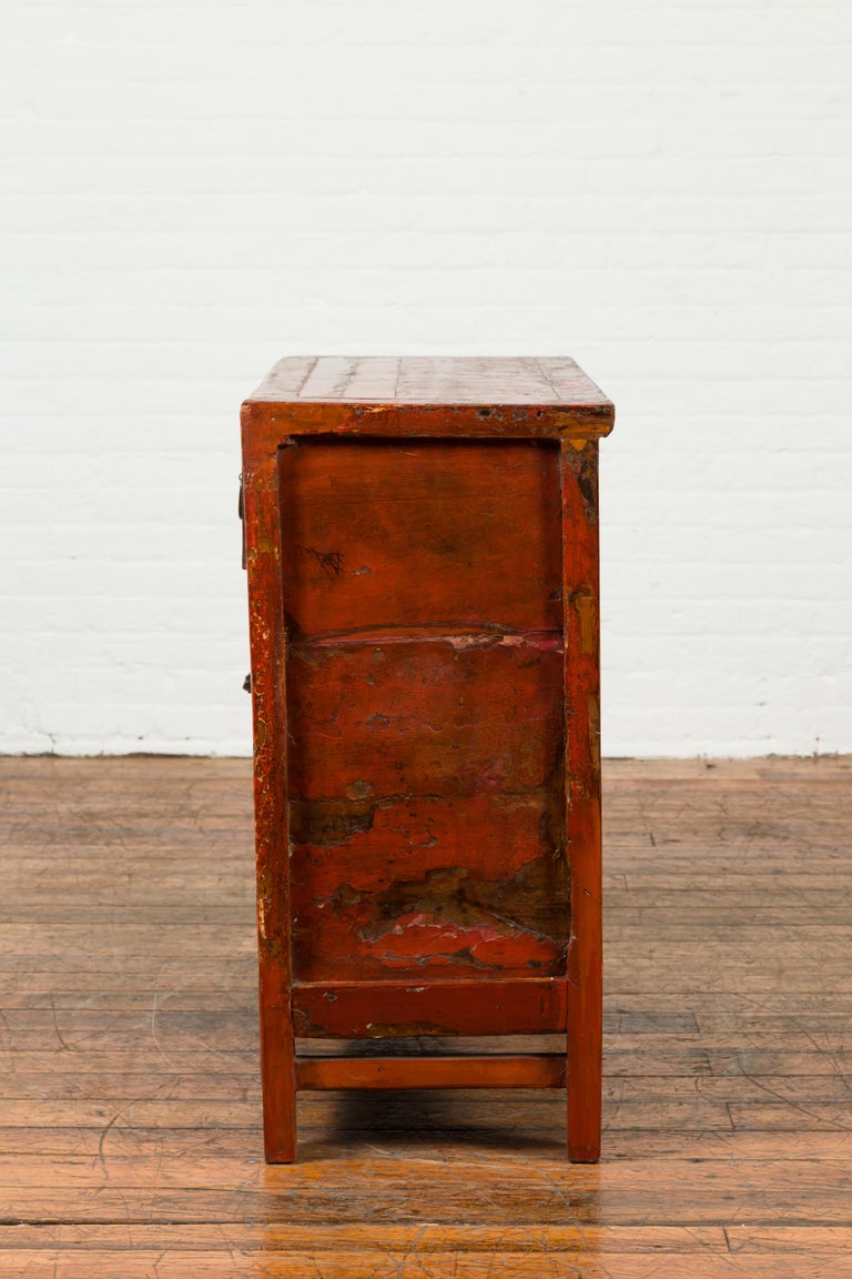 Chinese Qing Dynasty Period 19th Century Red Lacquered Small Cabinet For Sale 10