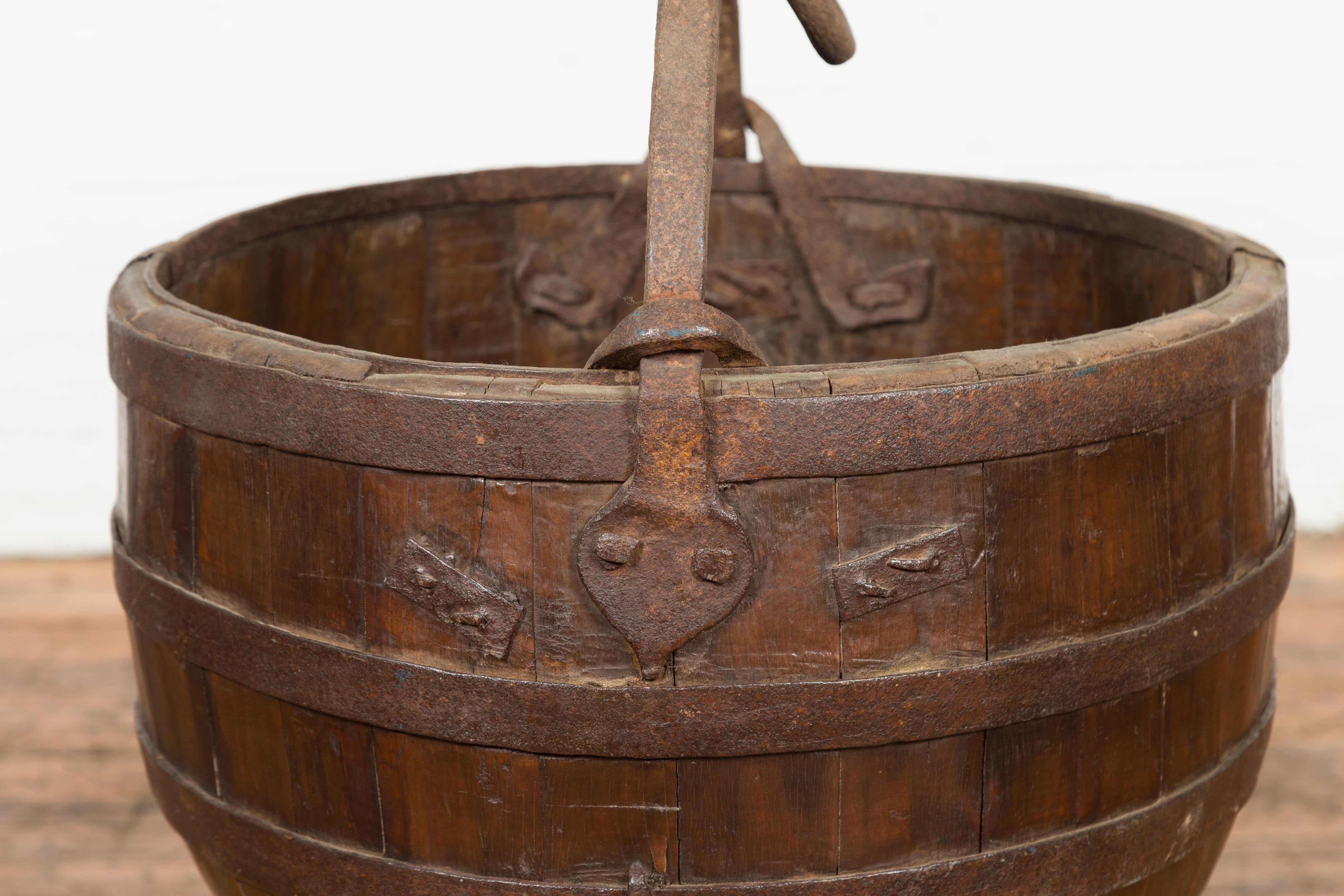 Chinese Qing Dynasty Period 19th Century Rice Bucket with Stand and Handle 8