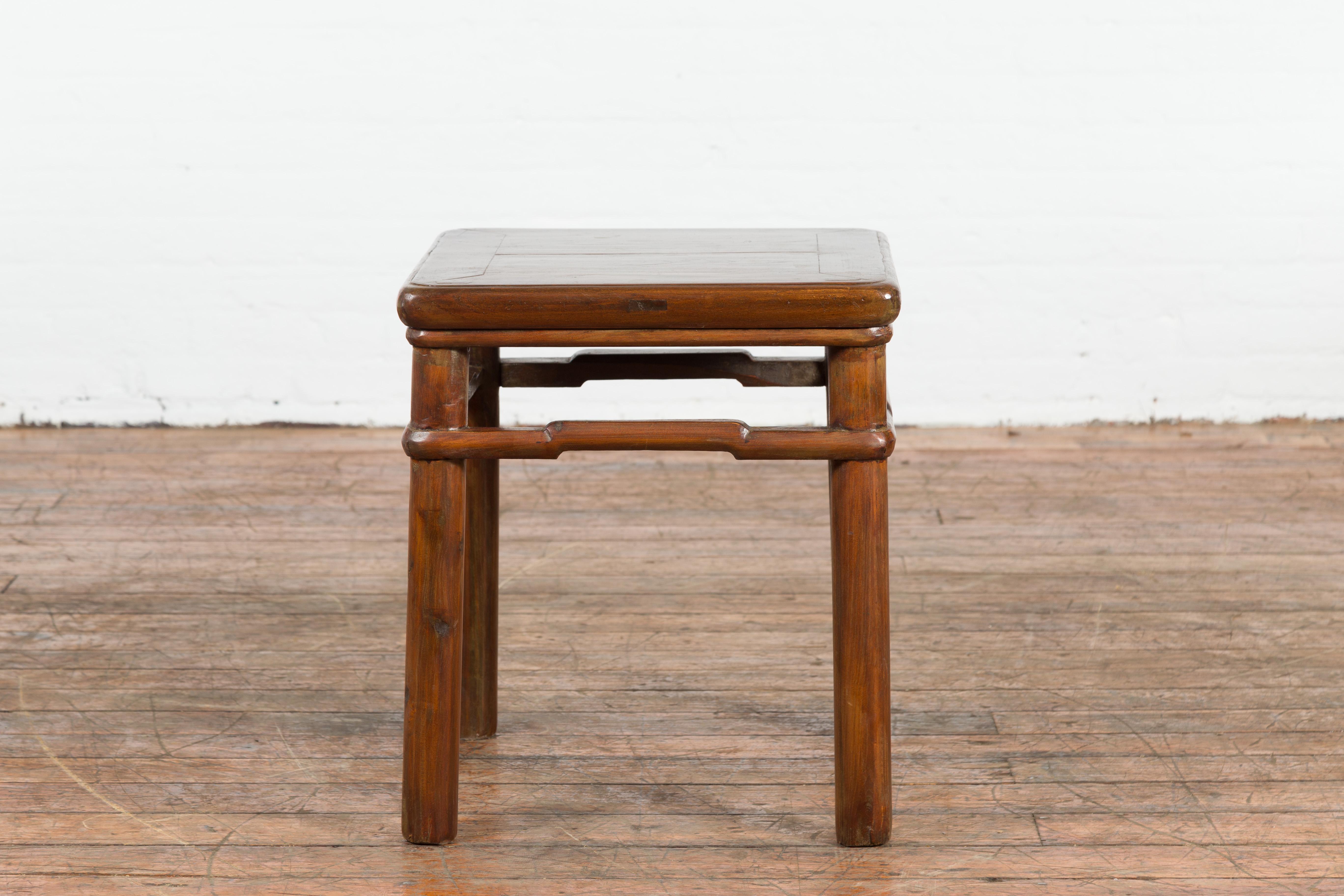 Chinese Qing Dynasty Period 19th Century Side Table with Humpback Stretchers For Sale 7