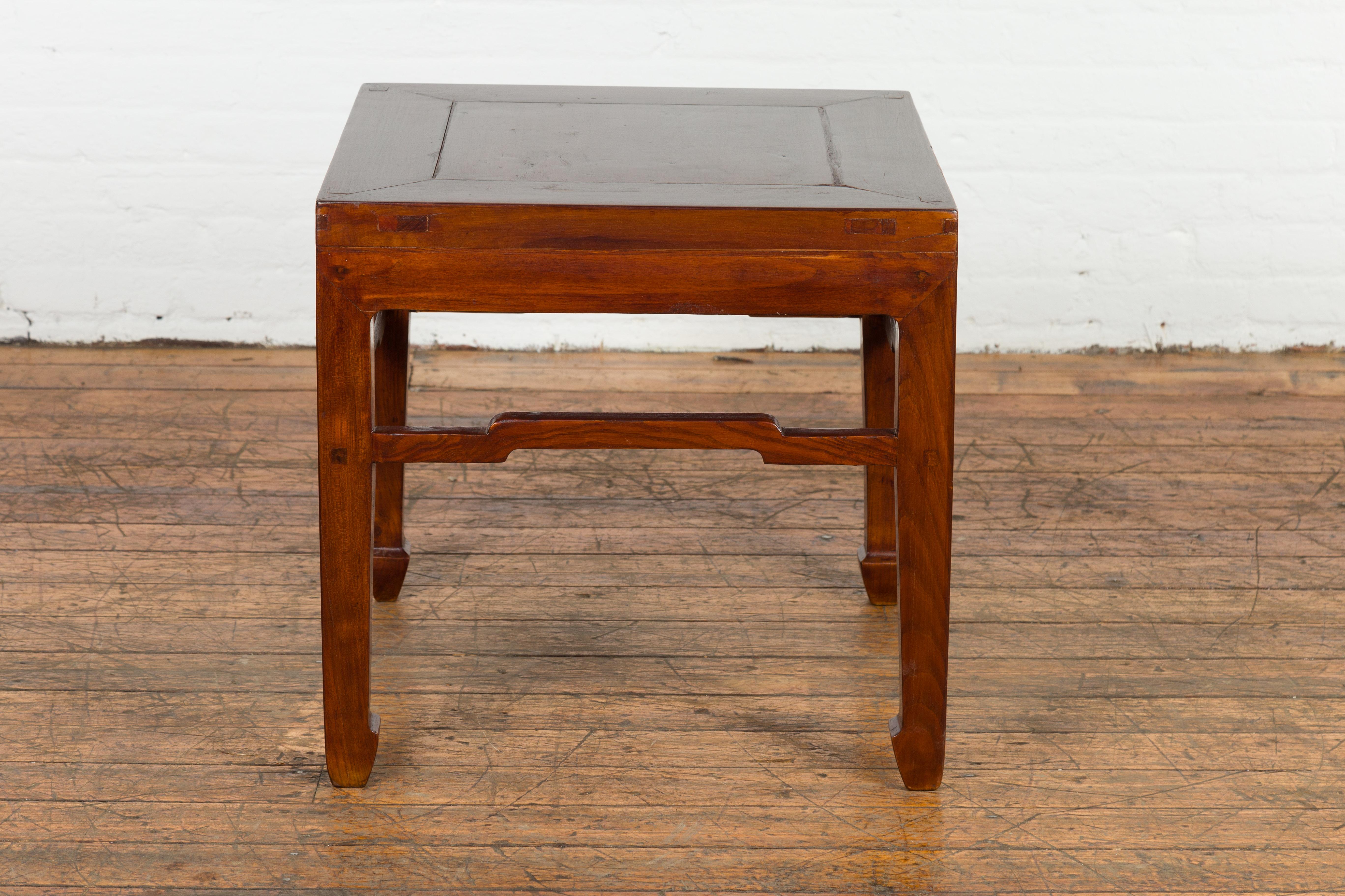 Chinese Qing Dynasty Period 19th Century Side Table with Humpback Stretchers For Sale 9