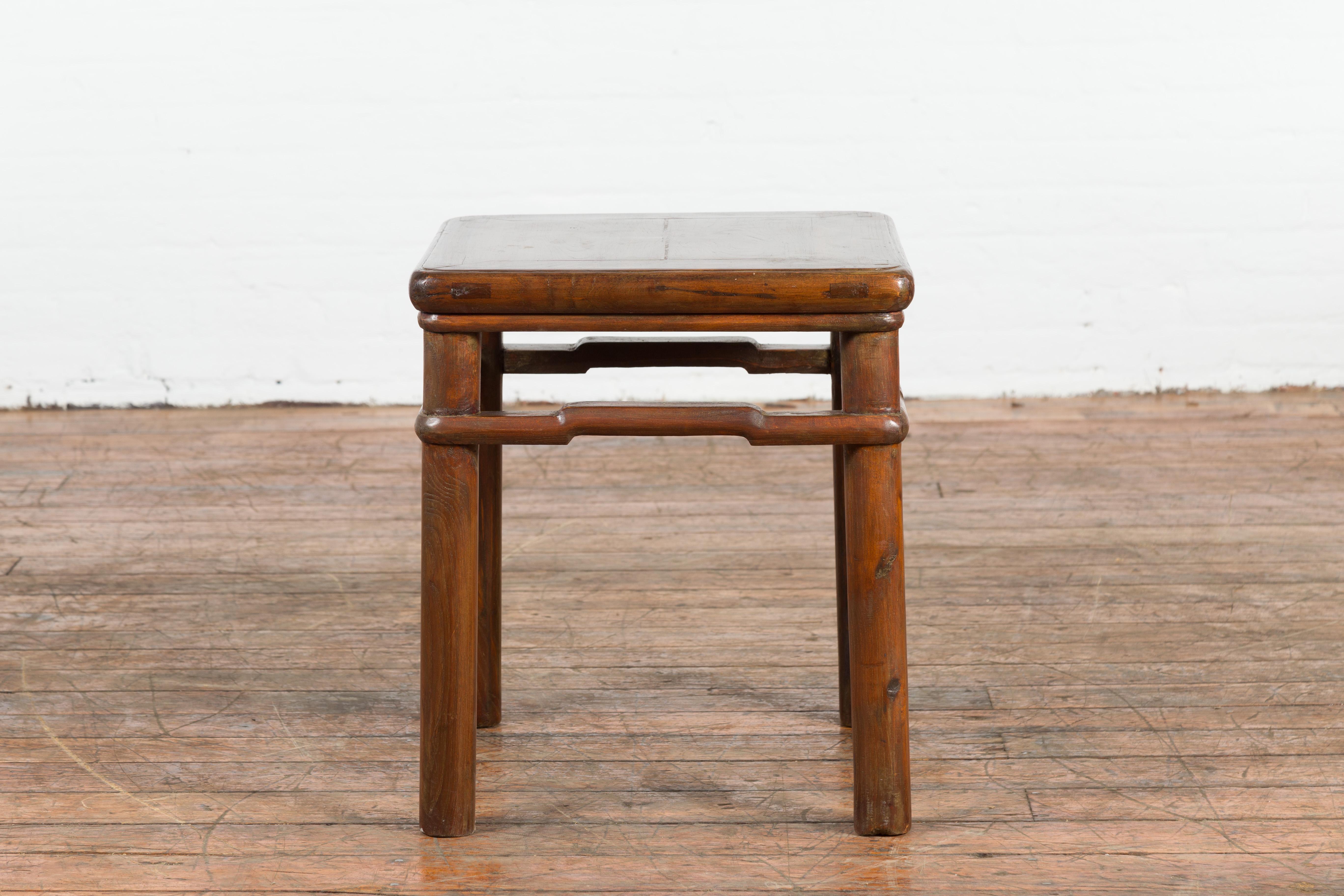 Chinese Qing Dynasty Period 19th Century Side Table with Humpback Stretchers For Sale 8