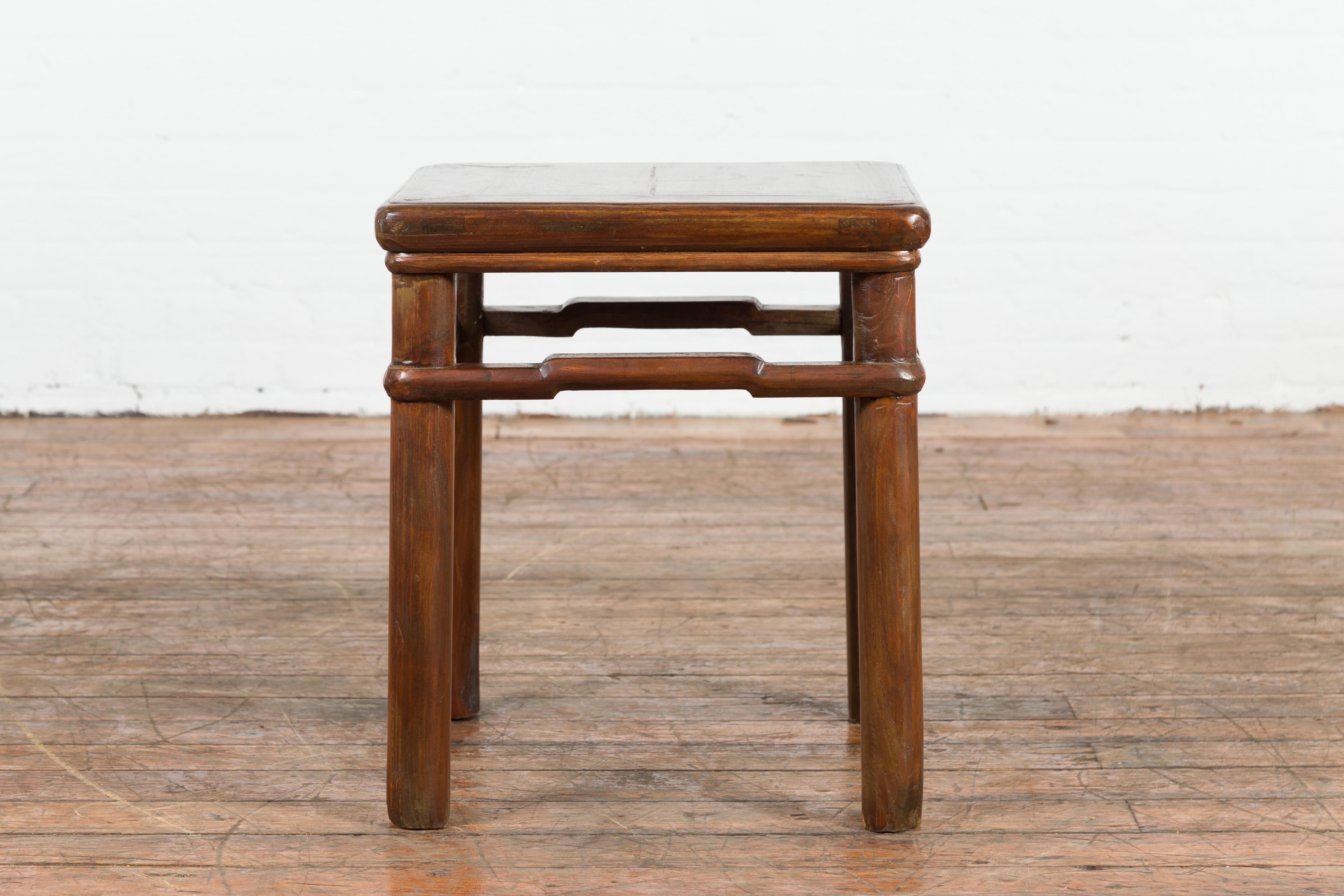 Carved Chinese Qing Dynasty Period 19th Century Side Table with Humpback Stretchers For Sale