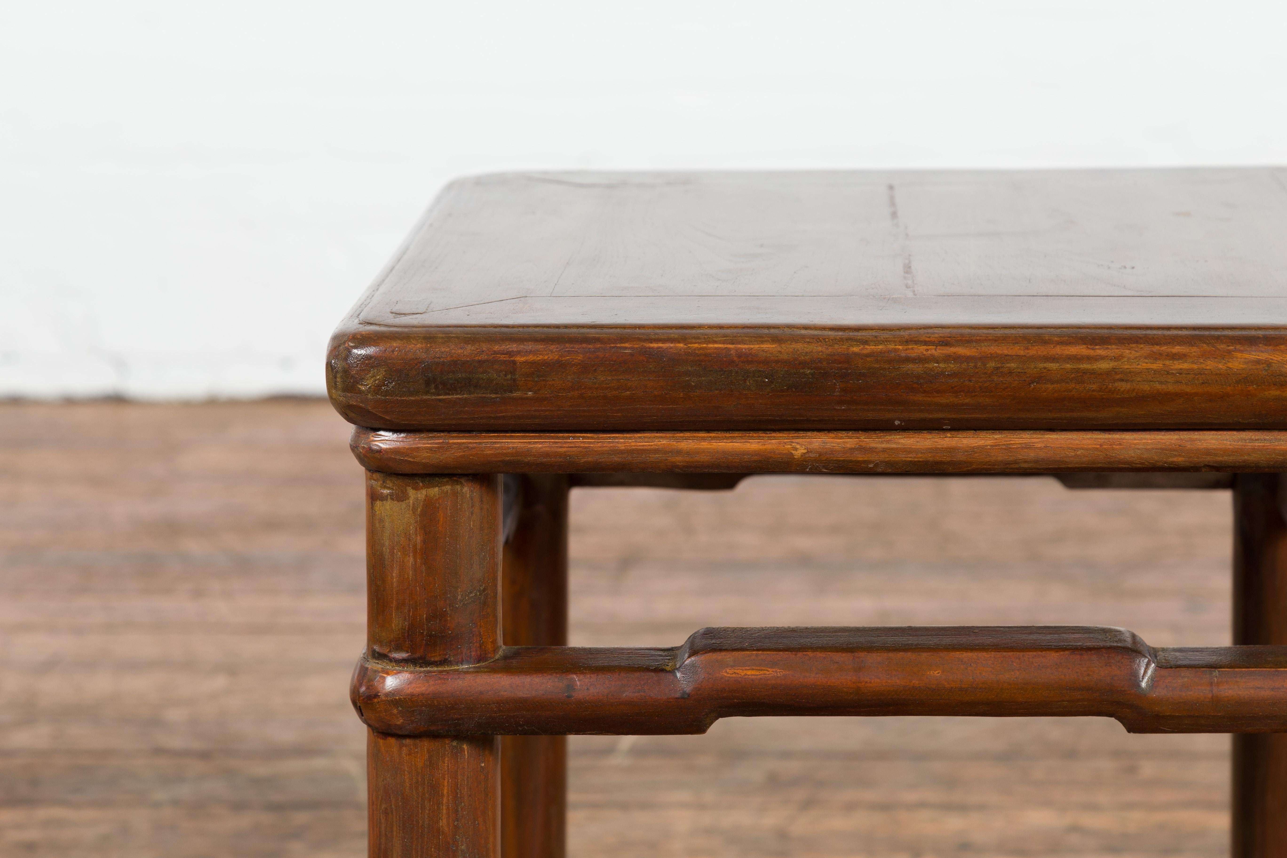 Chinese Qing Dynasty Period 19th Century Side Table with Humpback Stretchers For Sale 1