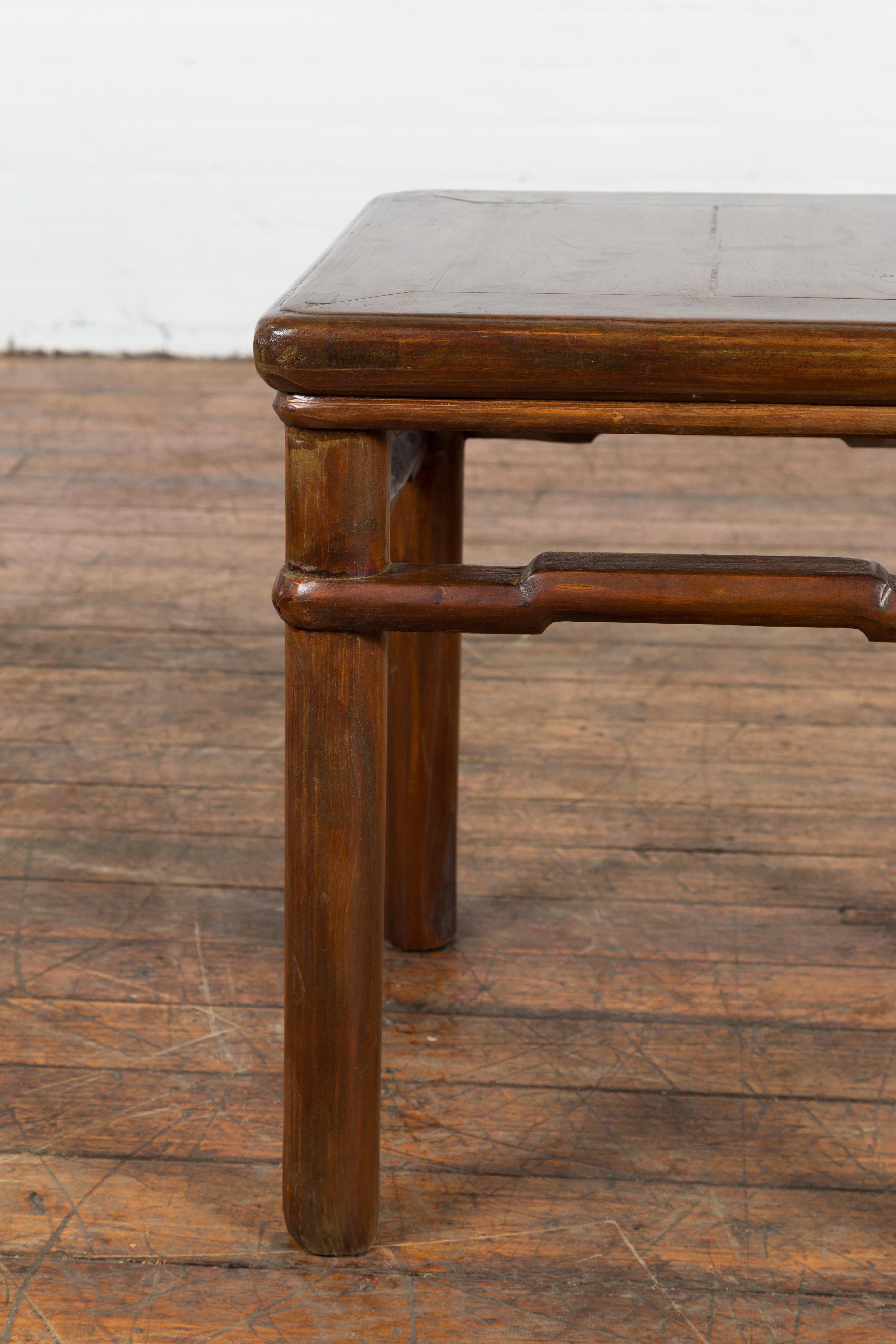 Chinese Qing Dynasty Period 19th Century Side Table with Humpback Stretchers For Sale 3