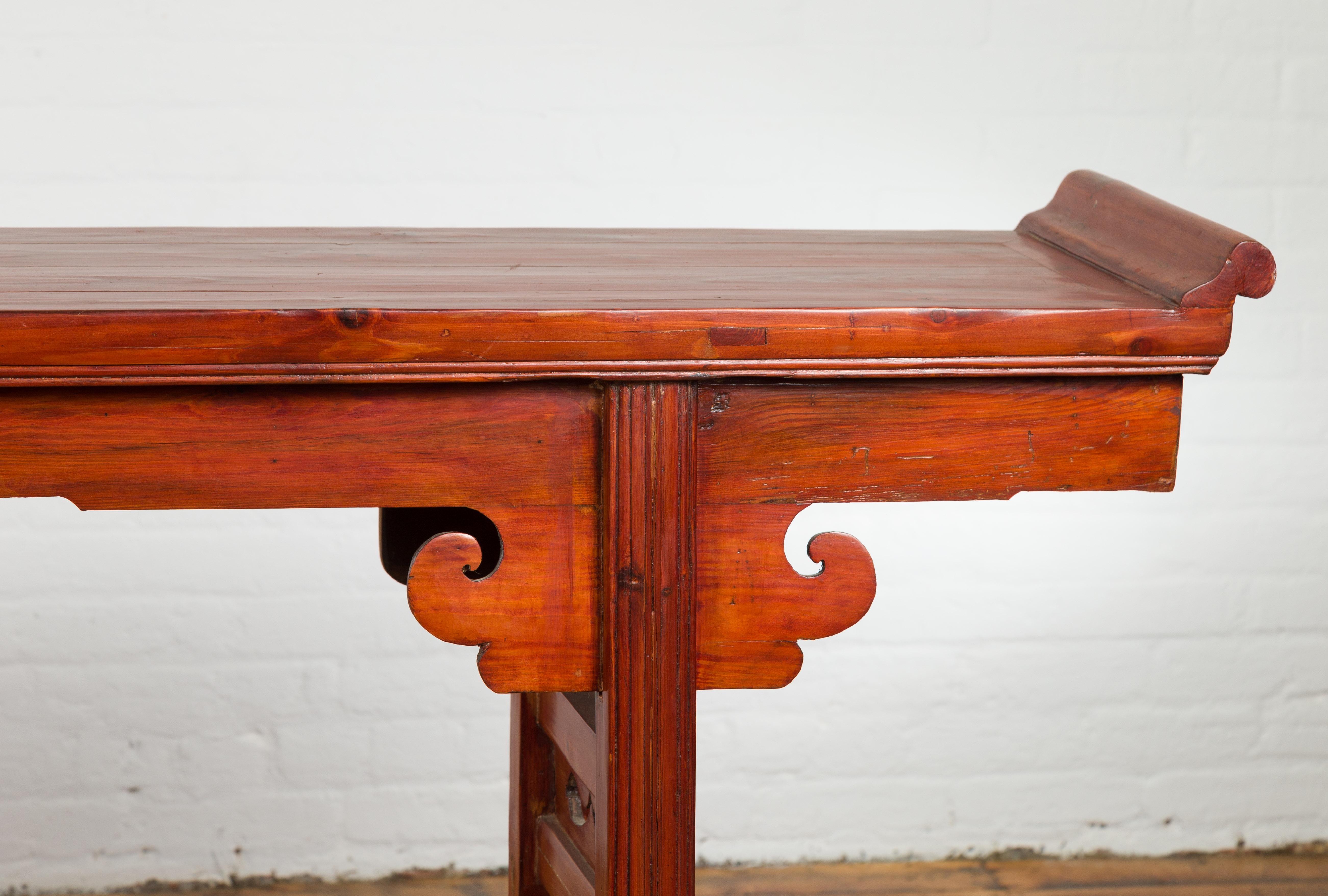 19th Century Qing Dynasty Altar Console Table with A Scrolled Wood Apron For Sale
