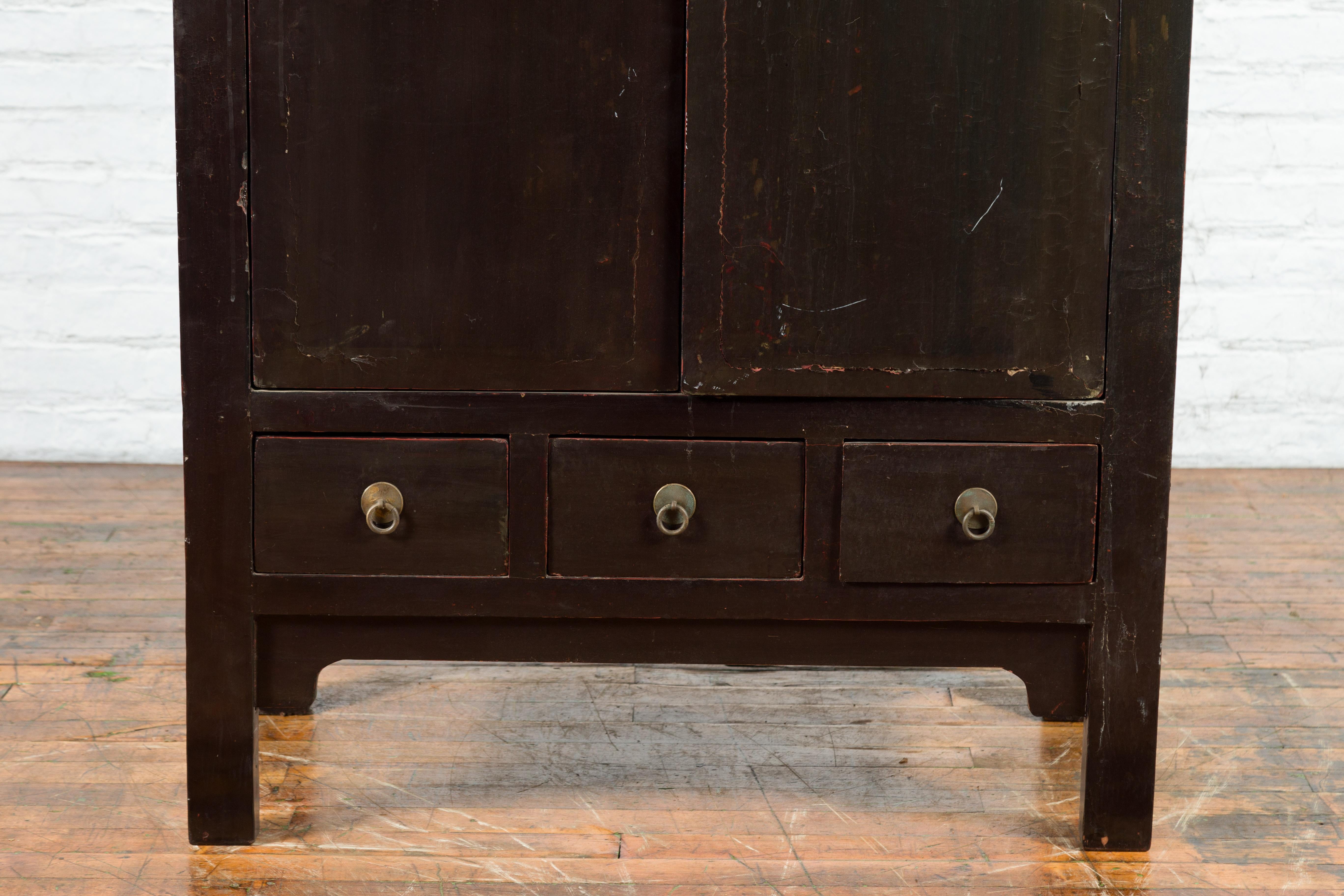 Chinese Qing Dynasty Period Early 19th Century Dark Brown Lacquer Wardrobe For Sale 6