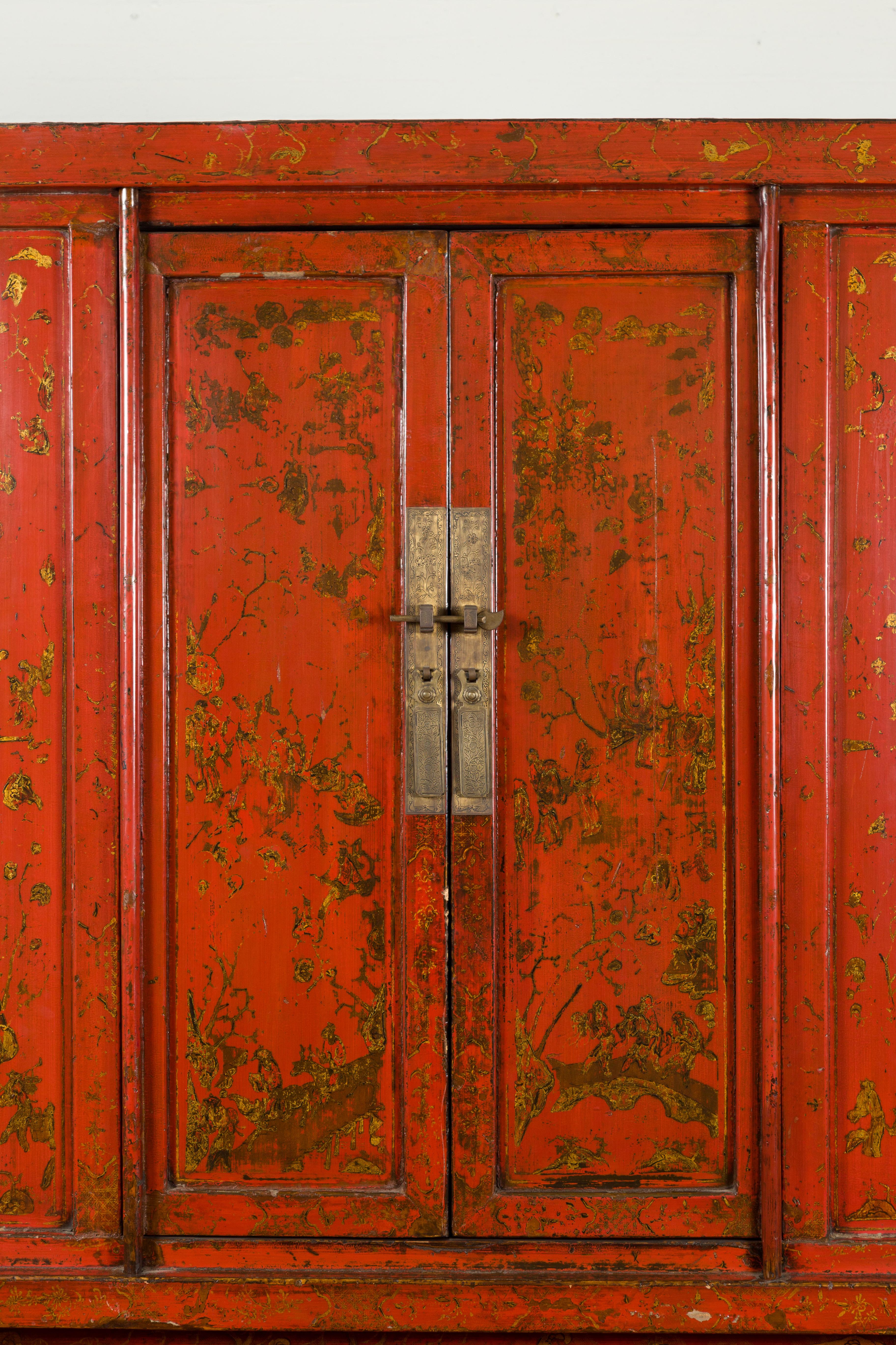 Chinese Qing Dynasty Period Red Lacquered Cabinet with Gilt Chinoiserie Décor For Sale 1