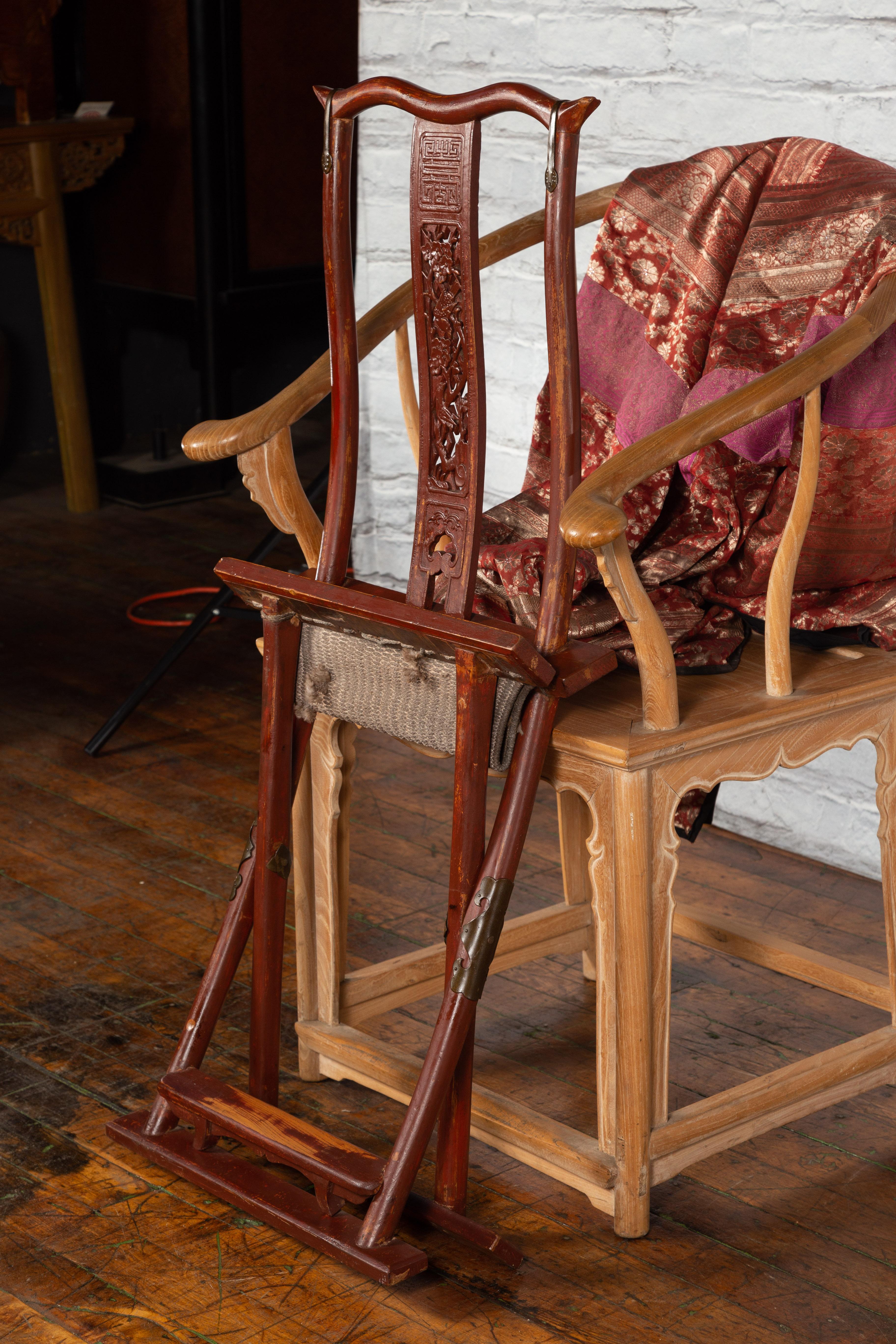 Chinese Qing Dynasty Red Lacquer Traveller's Folding Chair with Woven Seat For Sale 12