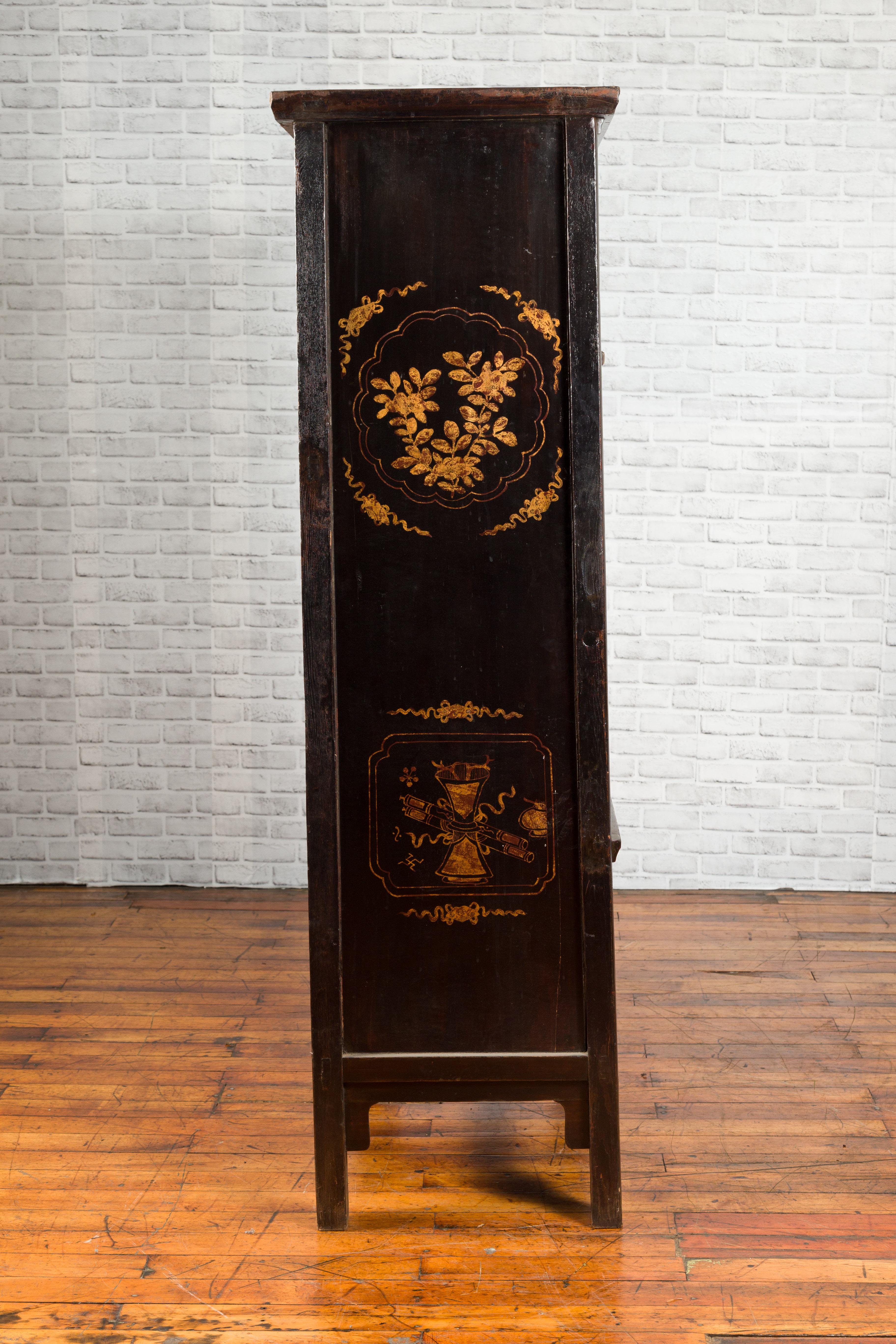 Chinese Qing Dynasty Shanxi Black Lacquer Cabinet with Golden Chinoiserie Décor 9