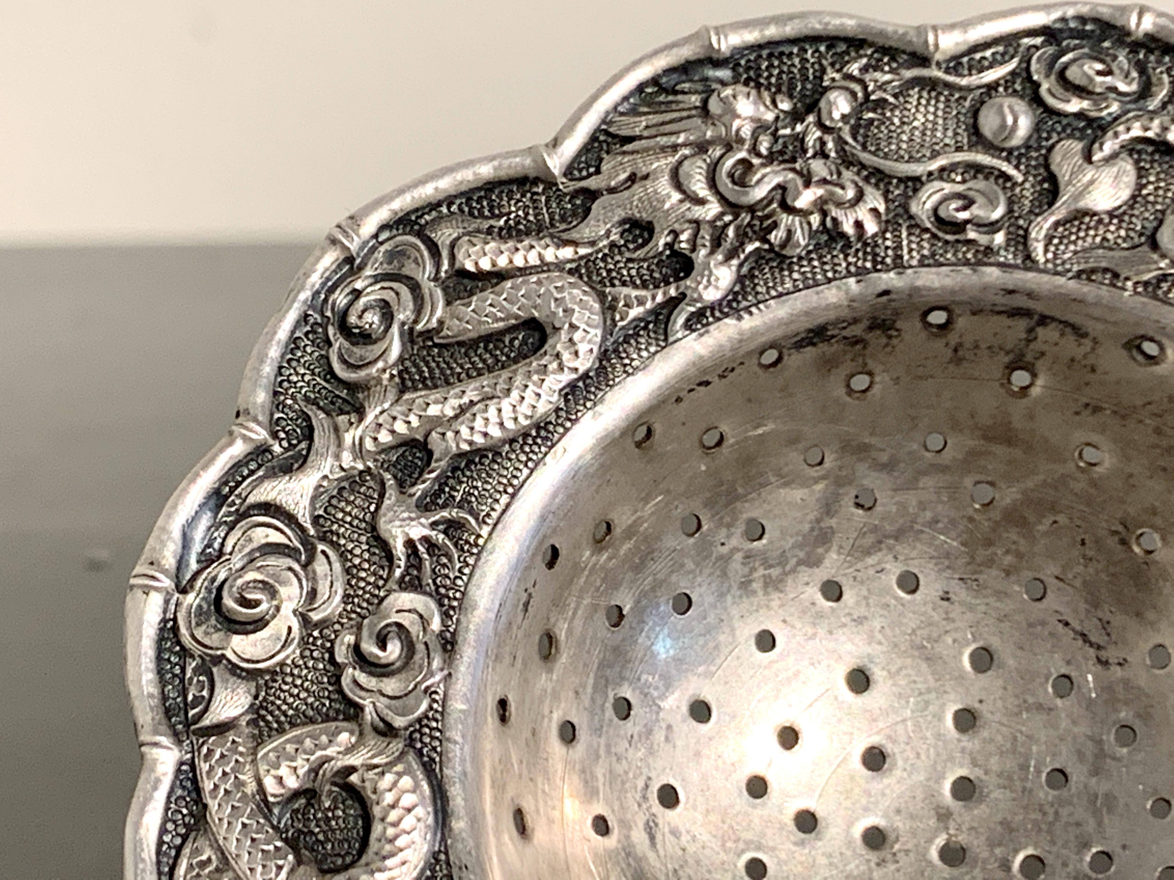 Chinesischer Teetrainer aus Silber der chinesischen Qing-Dynastie, spätes 19. Jahrhundert, China (Spätes 19. Jahrhundert) im Angebot