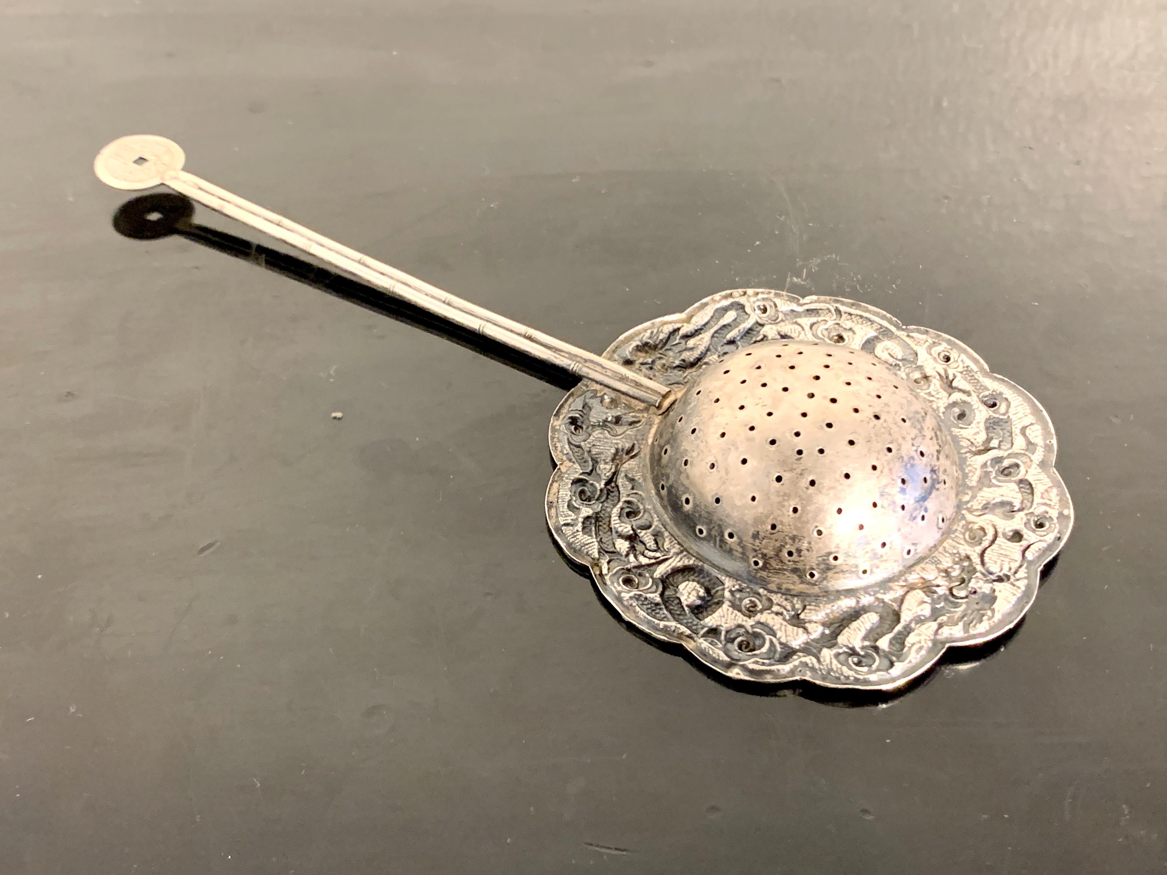 Colador de té chino de plata de la dinastía Qing, finales del siglo XIX, China en venta 1