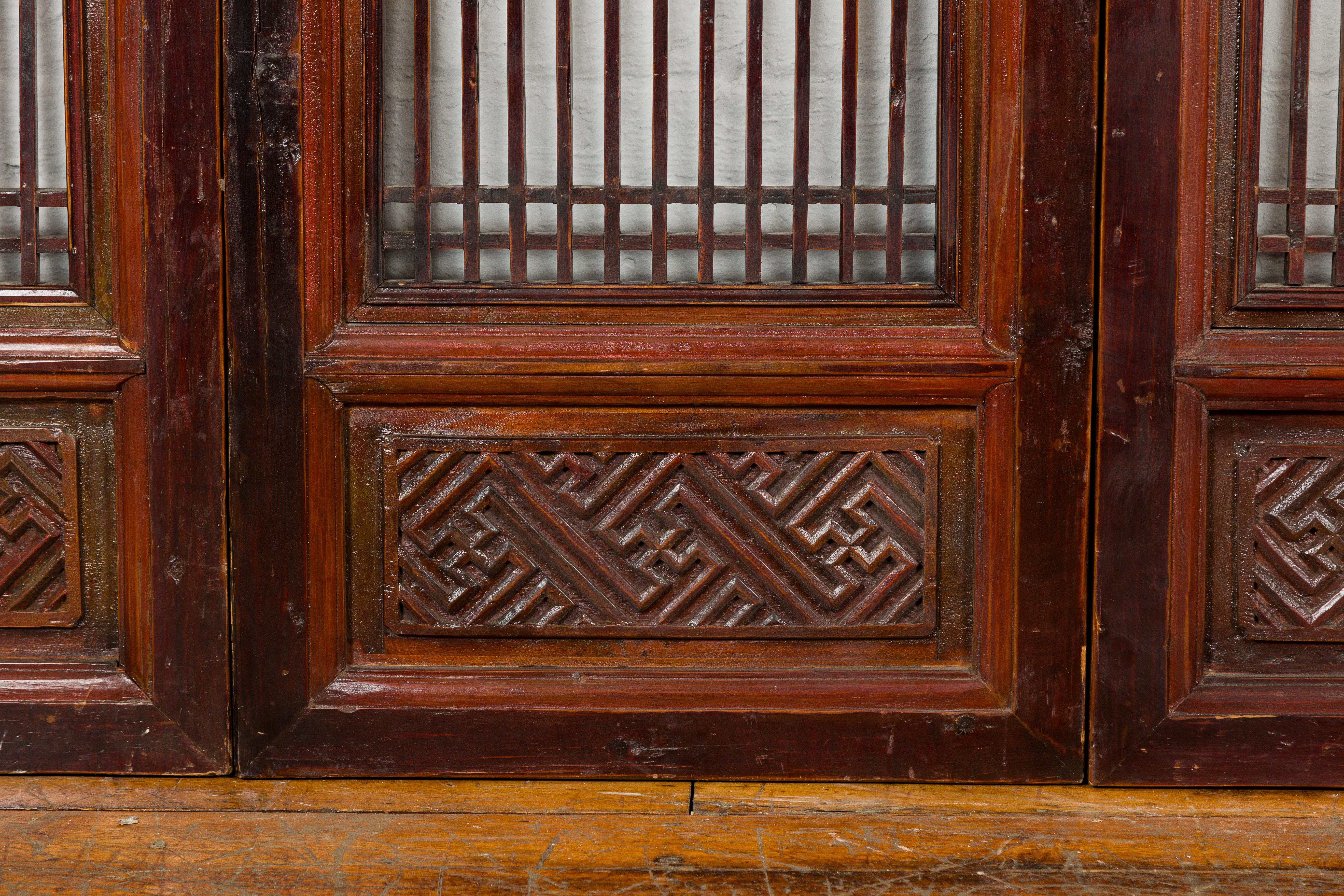 Chinese Qing Dynasty Six-Panel Lacquered Screen with Carved Meander Motifs For Sale 7