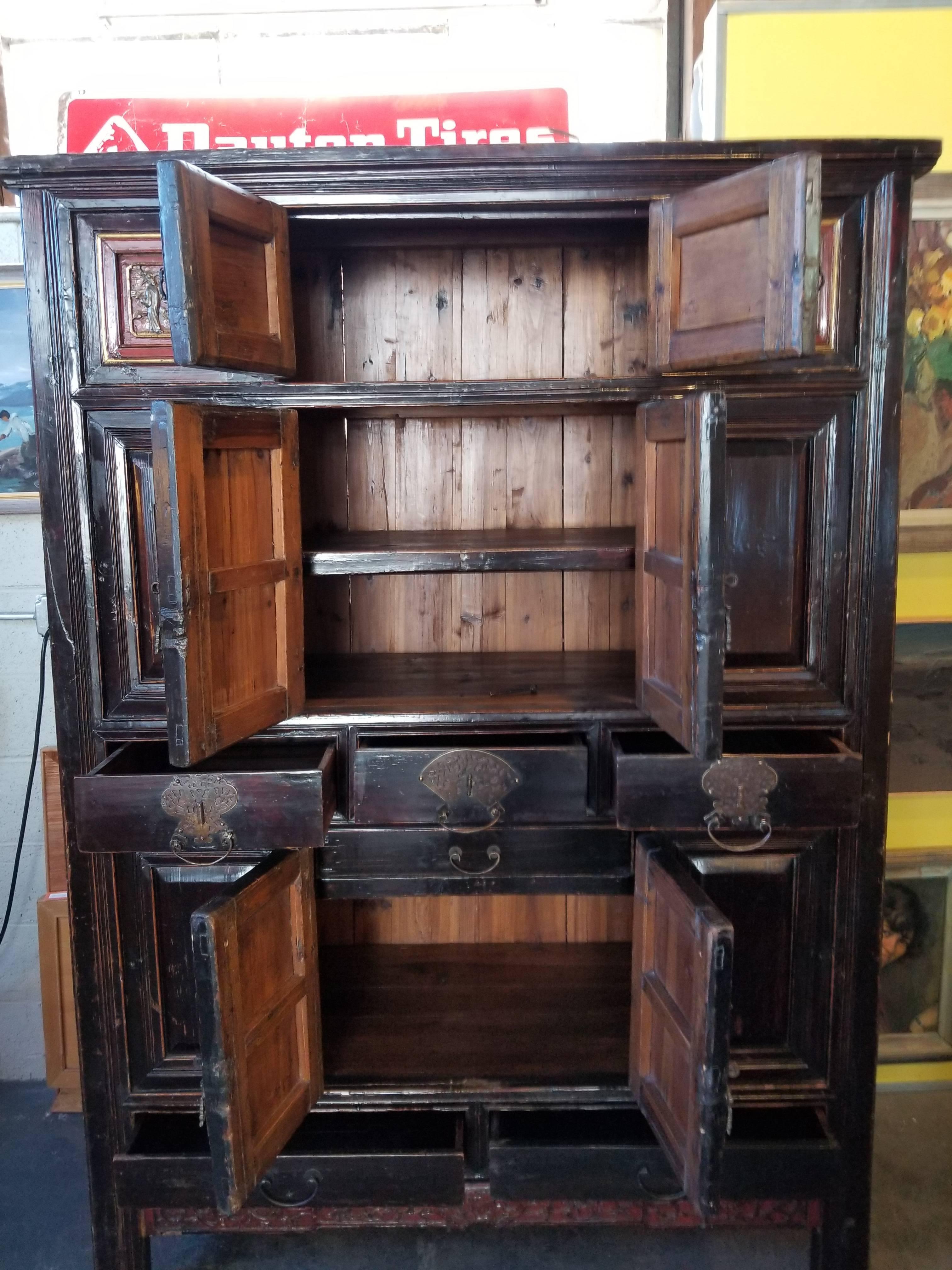 Chinese Qing Dynasty Storage Cabinet In Good Condition For Sale In Fulton, CA
