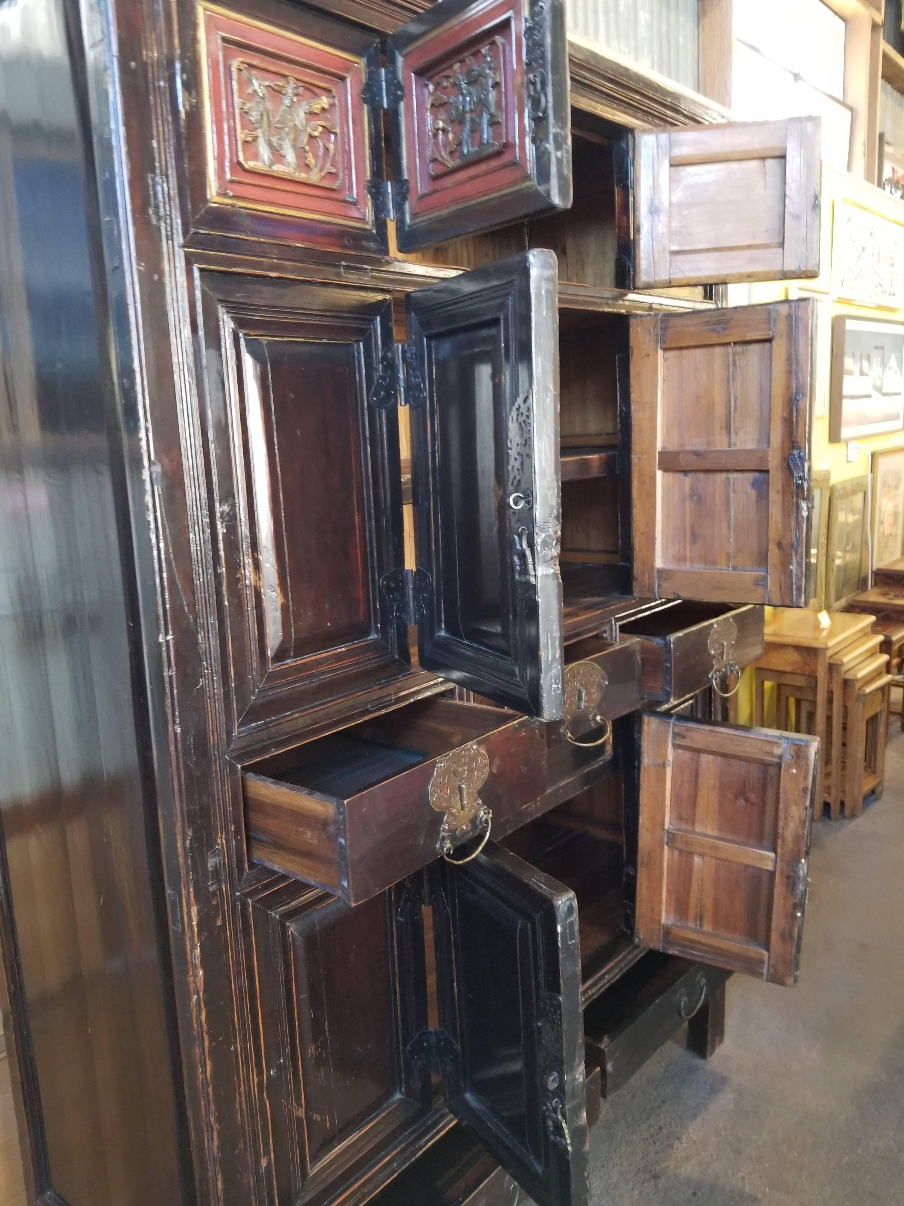 19th Century Chinese Qing Dynasty Storage Cabinet For Sale