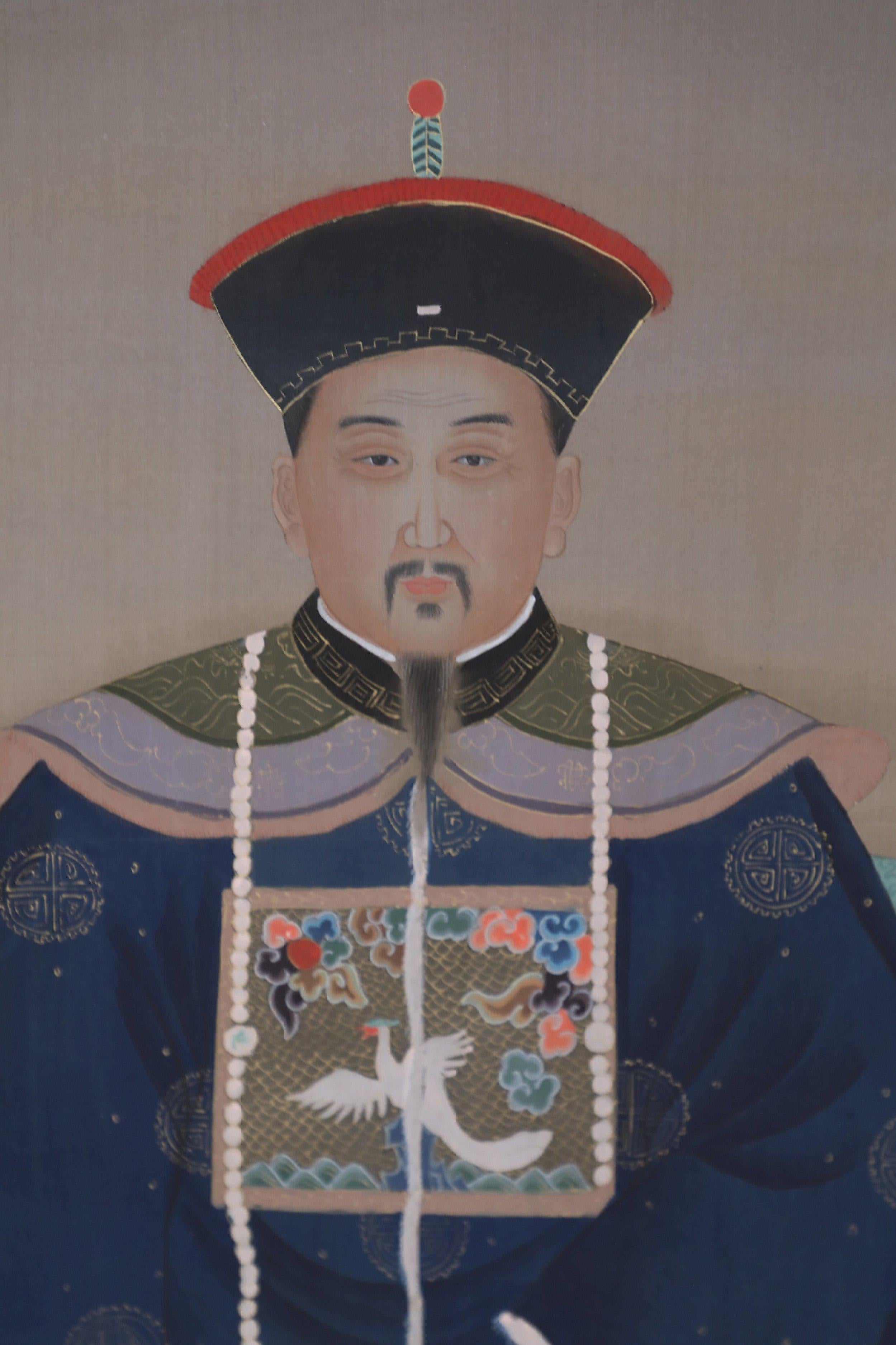Rouleaux de papier et de soie pour portraits de roi, style dynastie chinoise Qing en vente 2