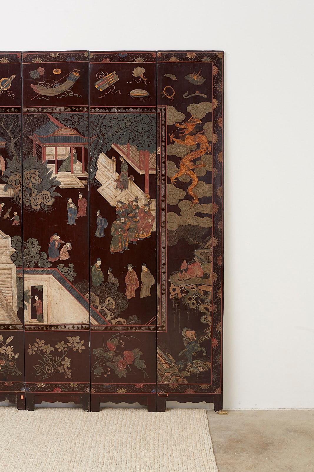 Chinese Qing Dynasty Twelve-Panel Coromandel Screen 2