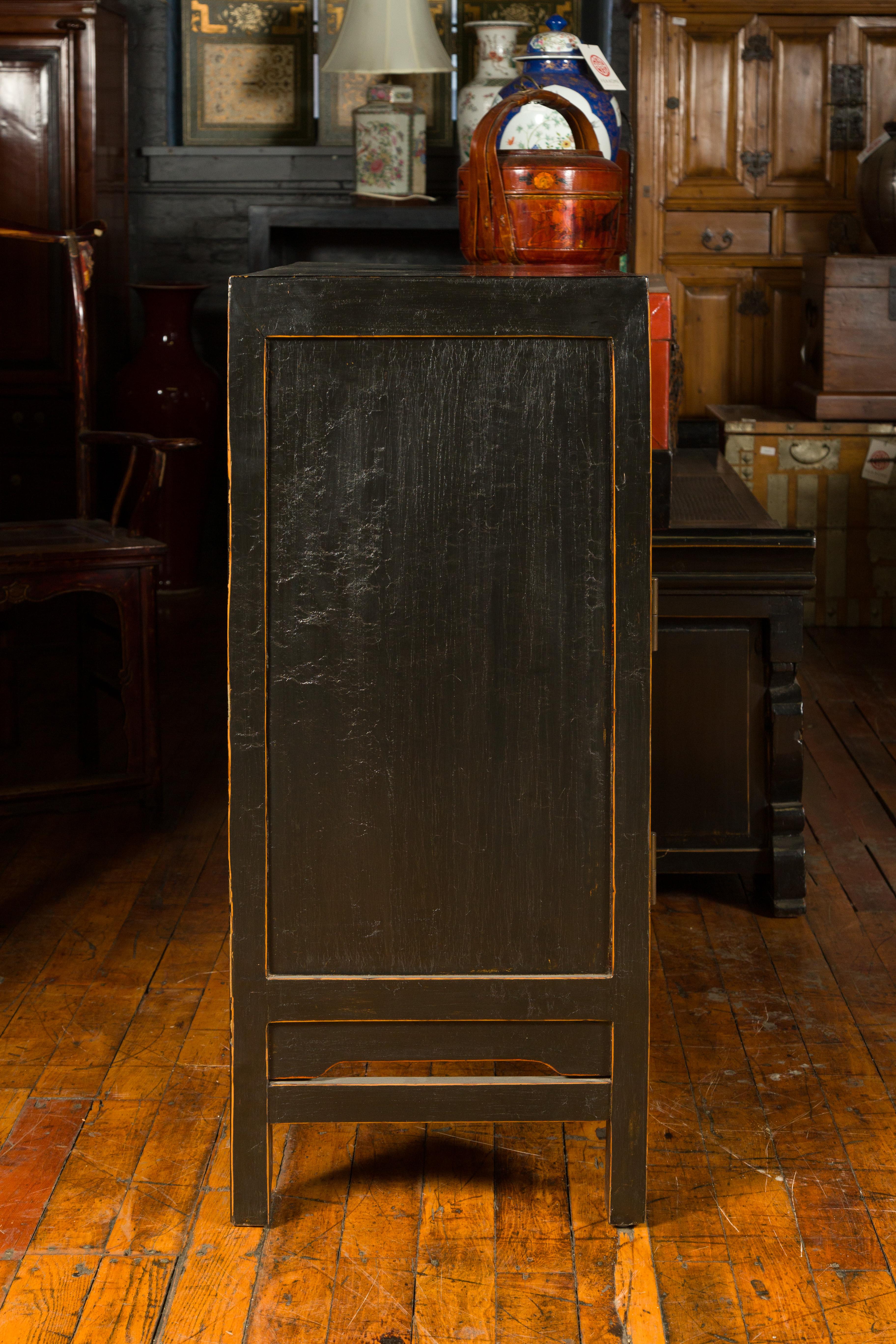 Qing Dynasty 19th Century Two-Toned Cabinet with Two Drawers Over Double Doors For Sale 4
