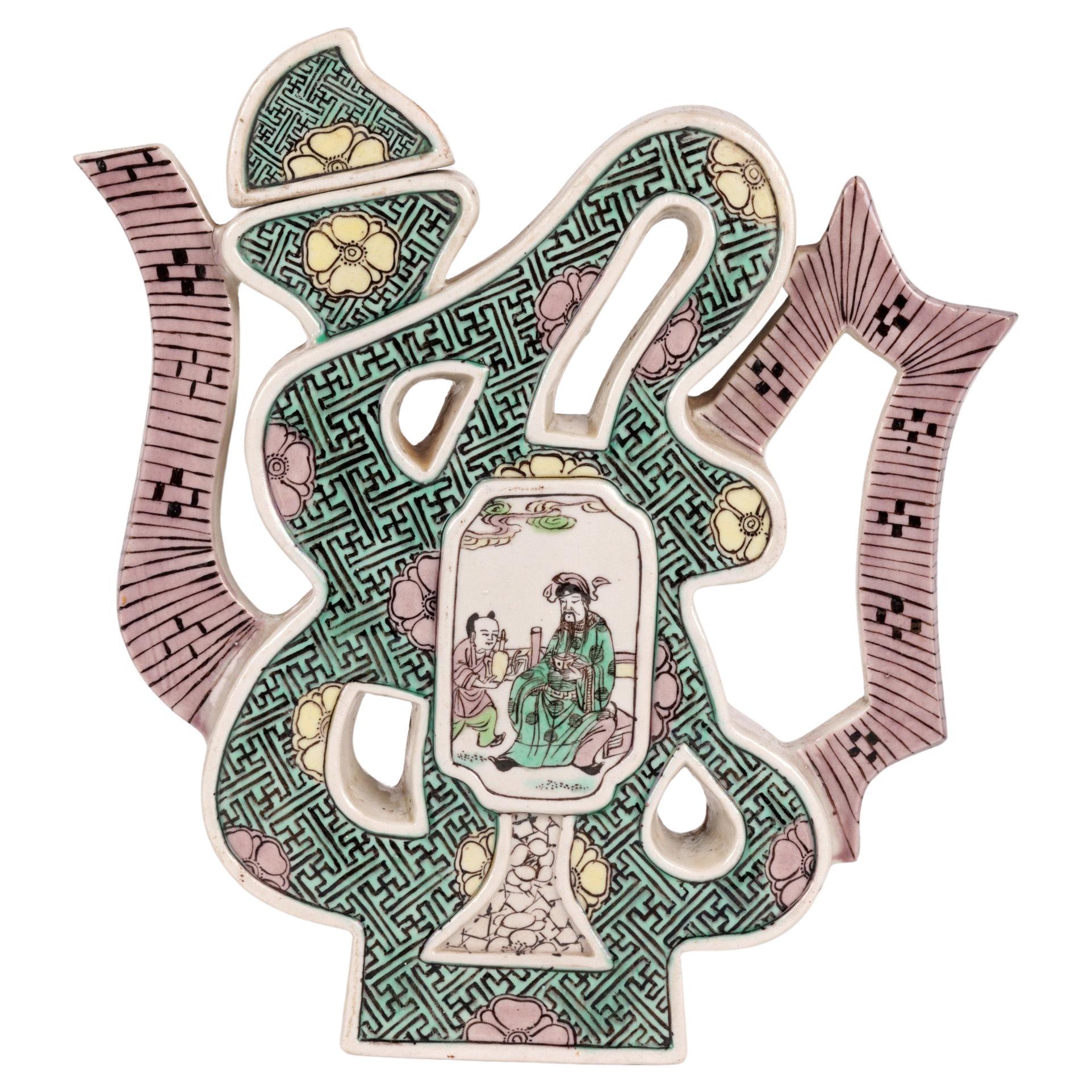Chinesische Qing Famille Verte Porzellan-Teekanne im Puzzle-Design, Chinesisch 