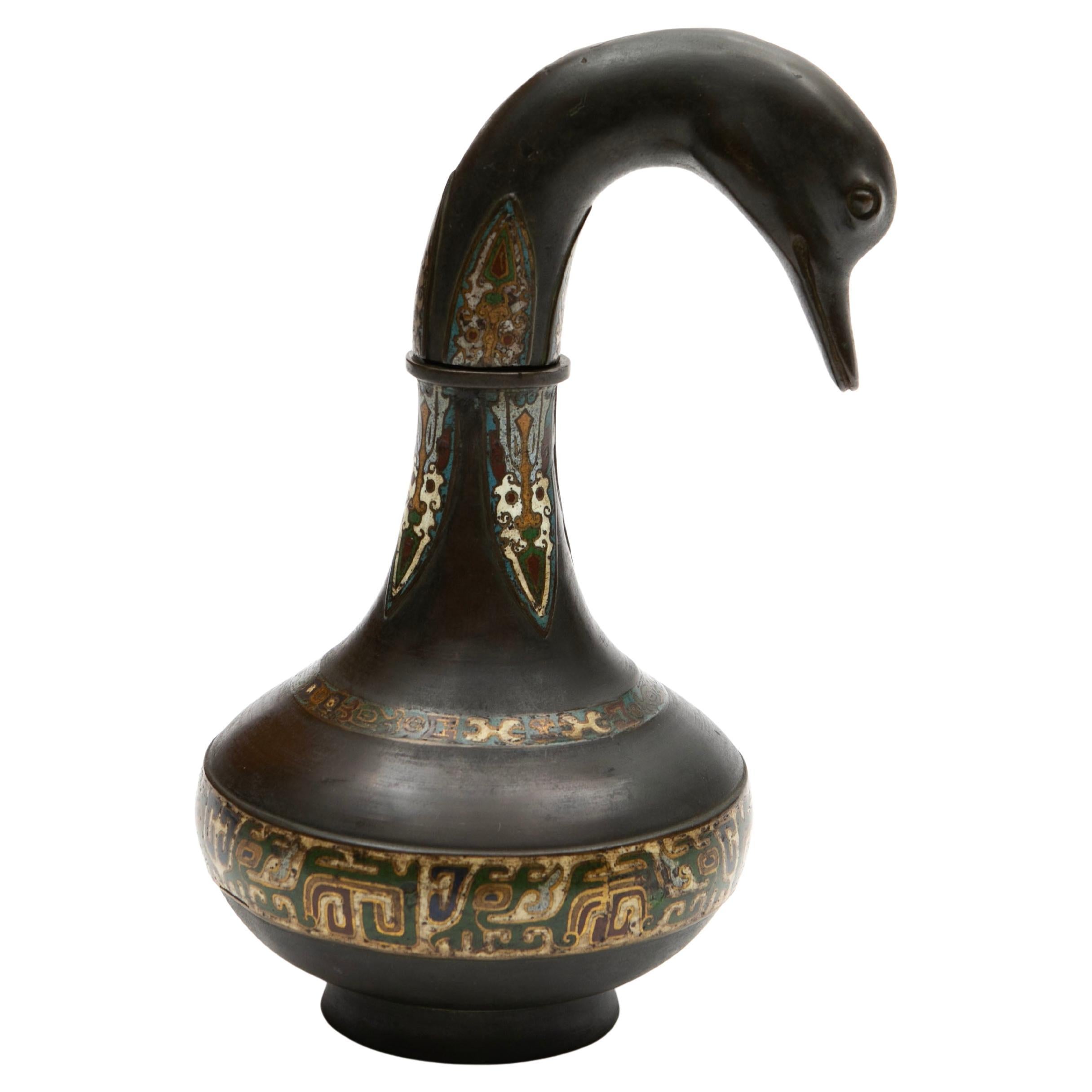 Jarro de vino chino Qing "Ganso" de bronce cloisonné en venta