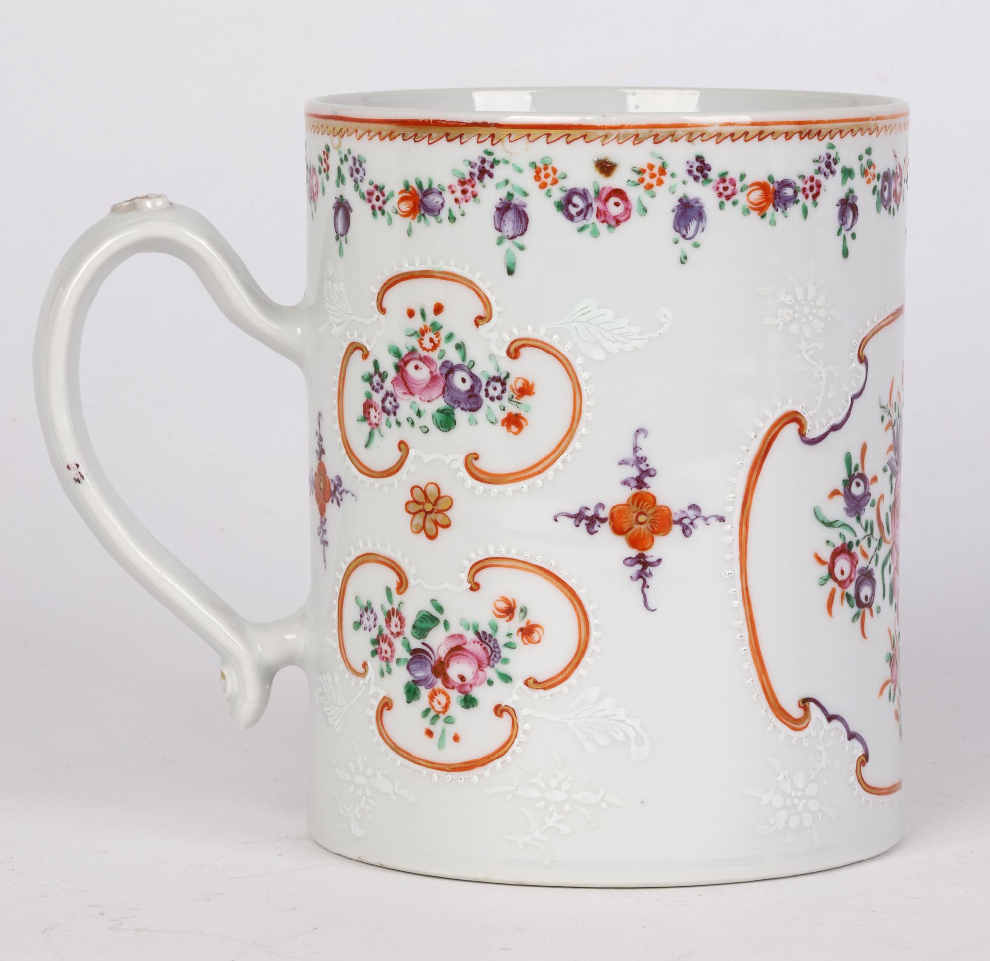 Chinese Qing Large Porcelain Floral Painted Cylindrical Mug For Sale 6