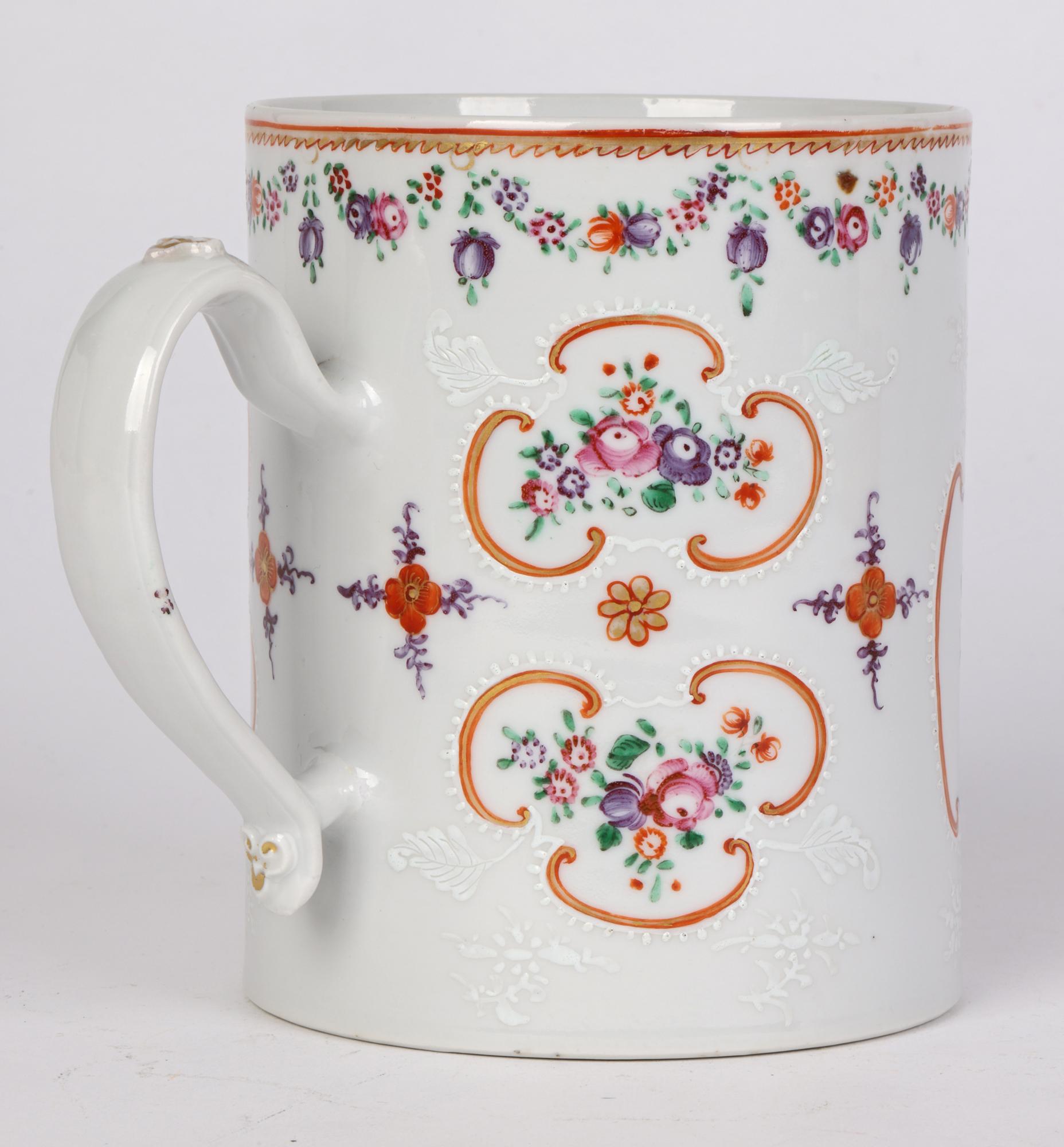 Chinese Qing Large Porcelain Floral Painted Cylindrical Mug For Sale 10