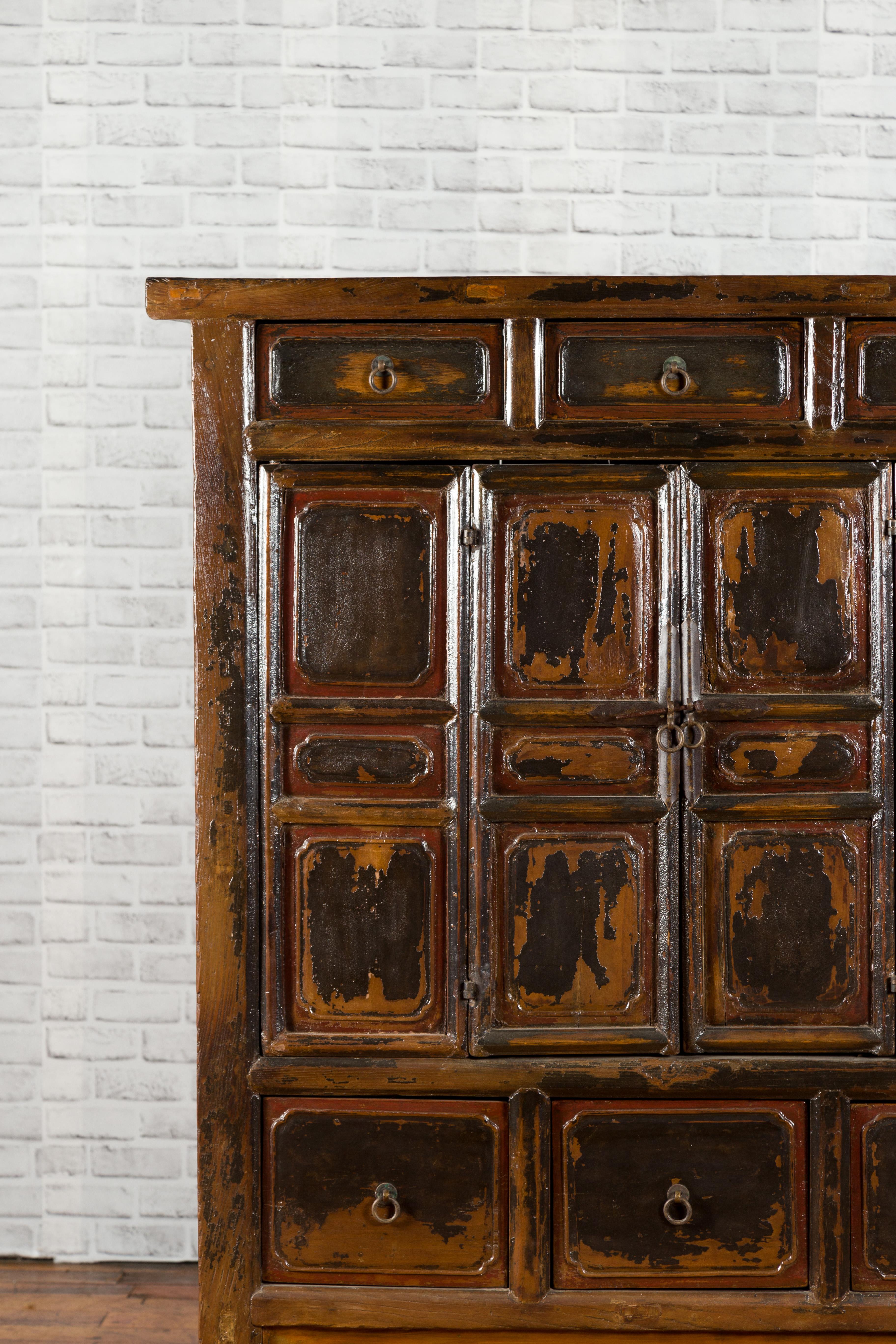 Chinese Qing Mid-19th Century Cabinet with Distressed Patina, Doors and Drawers For Sale 1