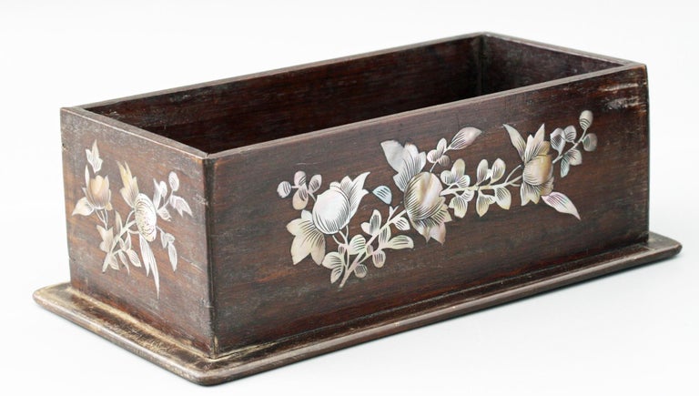 Chinese Qing Mother of Pearl Inset Wooden Glove Box  For Sale 4