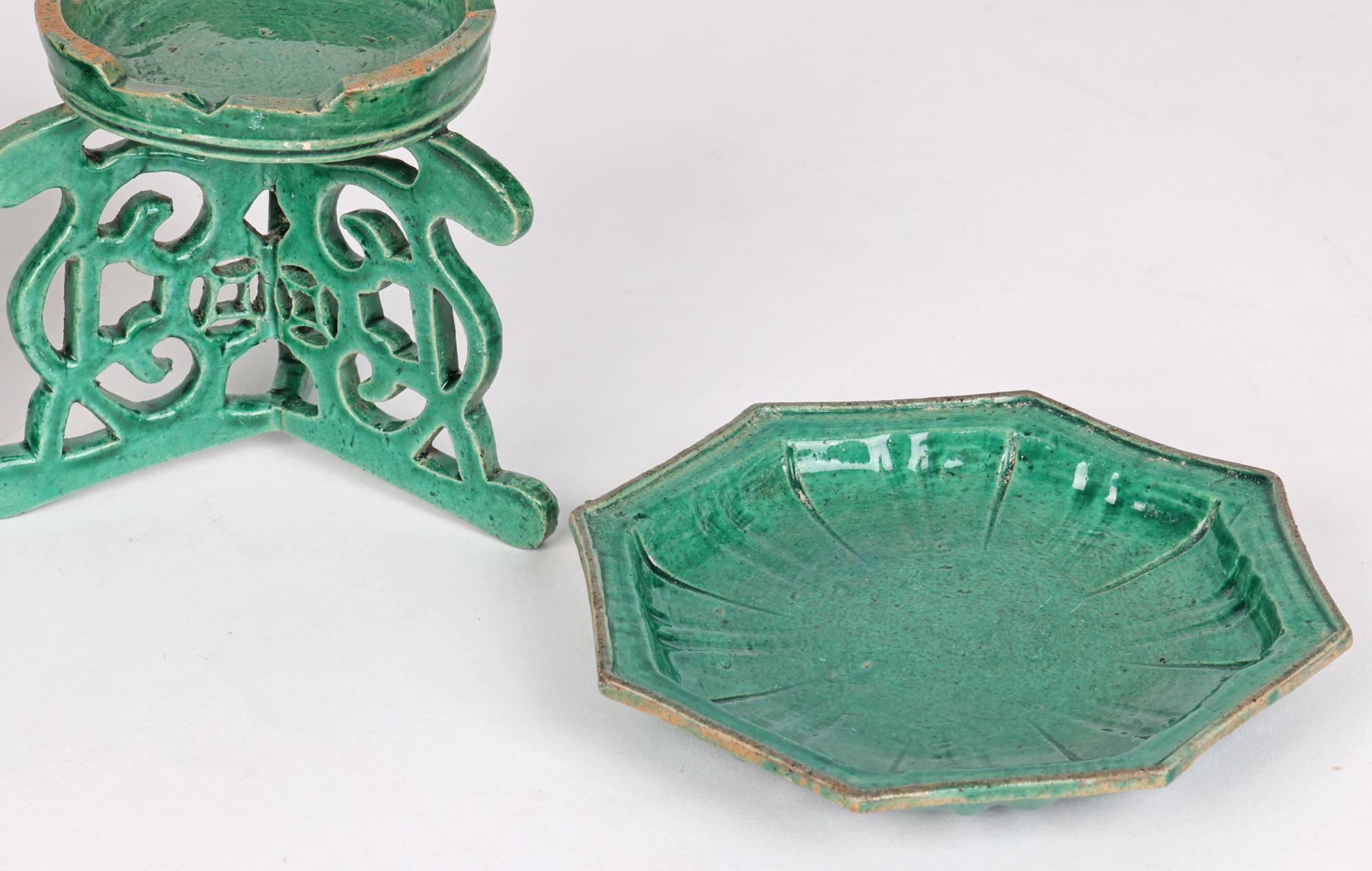 Chinese Qing Pair Green Glazed Altar Stands and Dishes In Good Condition In Bishop's Stortford, Hertfordshire