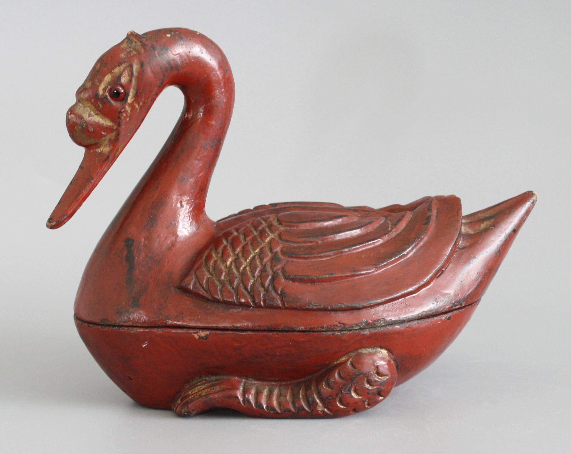Chinese Qing Red Lacquered Duck Shaped Wooden Box 11