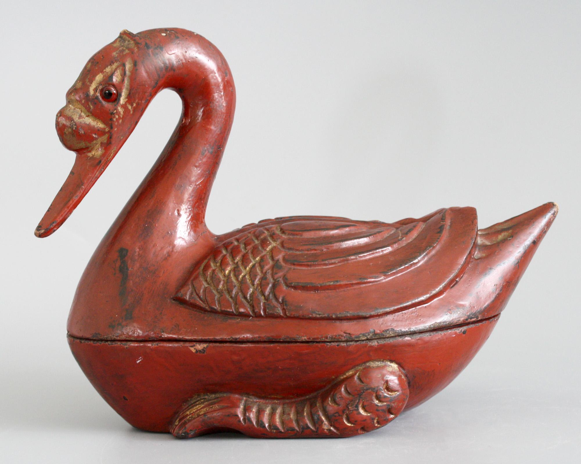 Chinese Qing Red Lacquered Duck Shaped Wooden Box 12