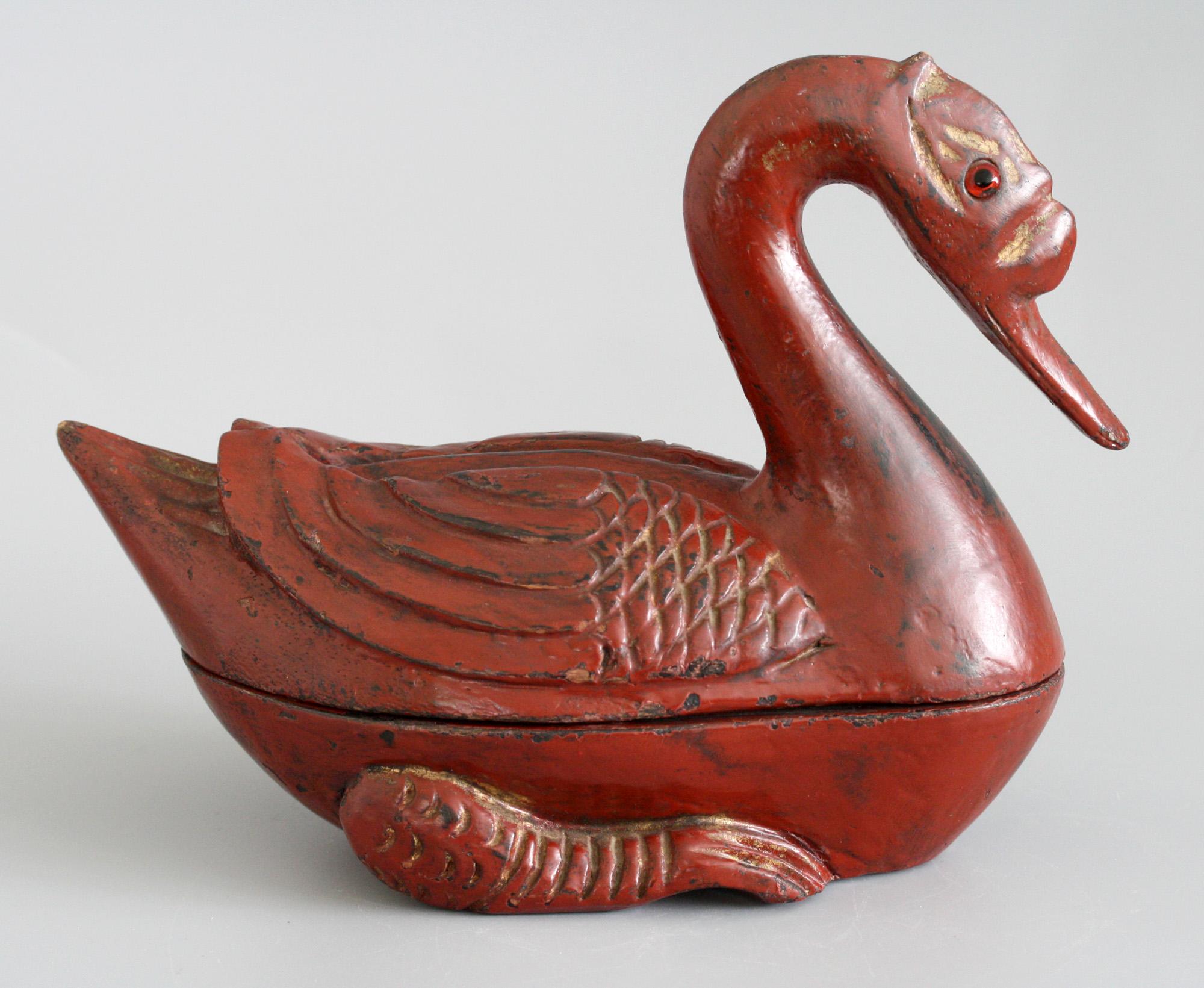 Chinese Qing Red Lacquered Duck Shaped Wooden Box 1