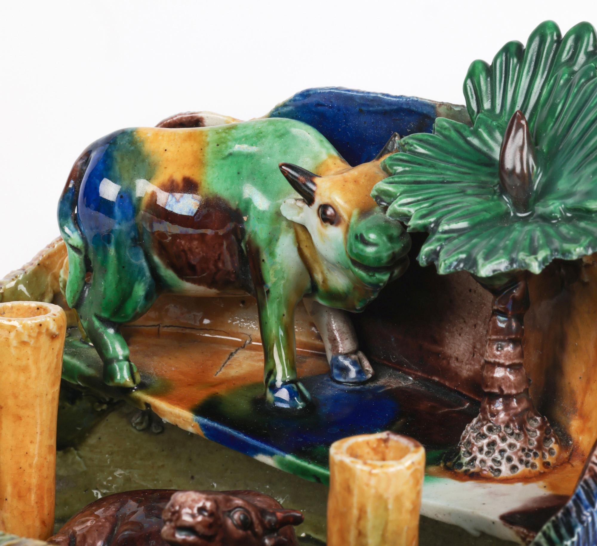 Chinese Qing Sancai Glazed Porcelain Cow Pen Joss Stick Holder In Good Condition For Sale In Bishop's Stortford, Hertfordshire