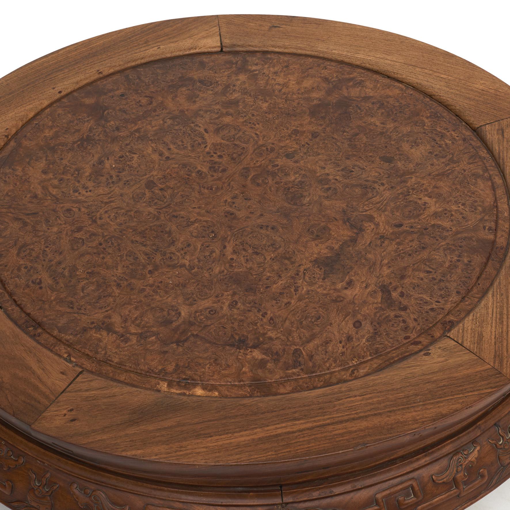 Chinesischer runder Couchtisch im Qing-Stil aus schwarzem Holz und Wurzelholz im Angebot 4