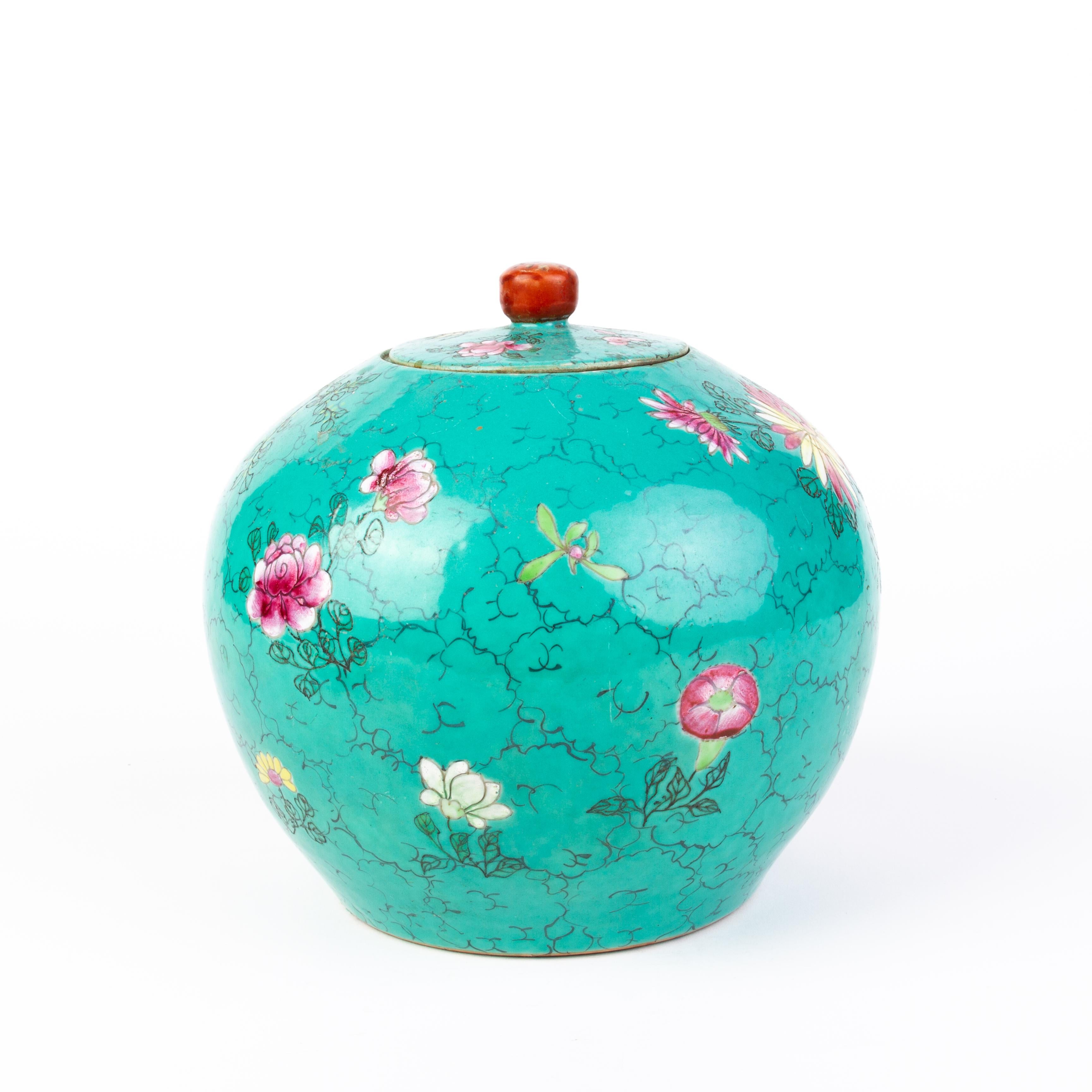 Chinese Qing Turquoise Glazed Famille Rose Porcelain Ginger Jar 19th Century  In Good Condition In Nottingham, GB