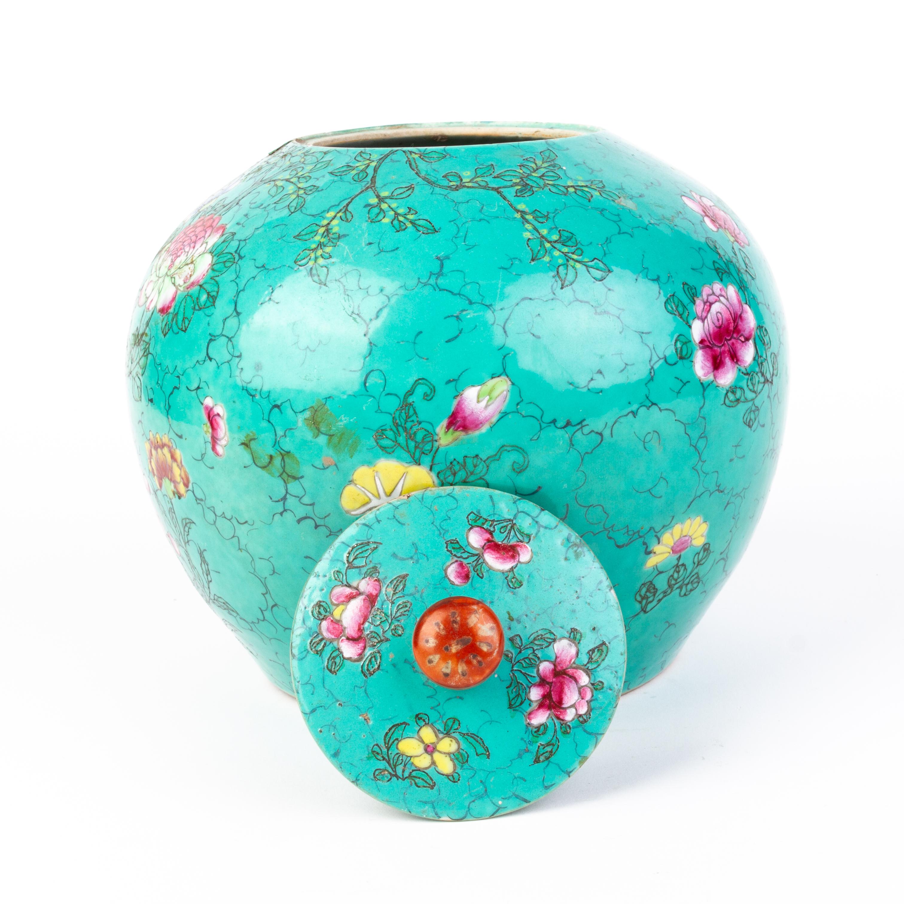 Chinese Qing Turquoise Glazed Famille Rose Porcelain Ginger Jar 19th Century  3
