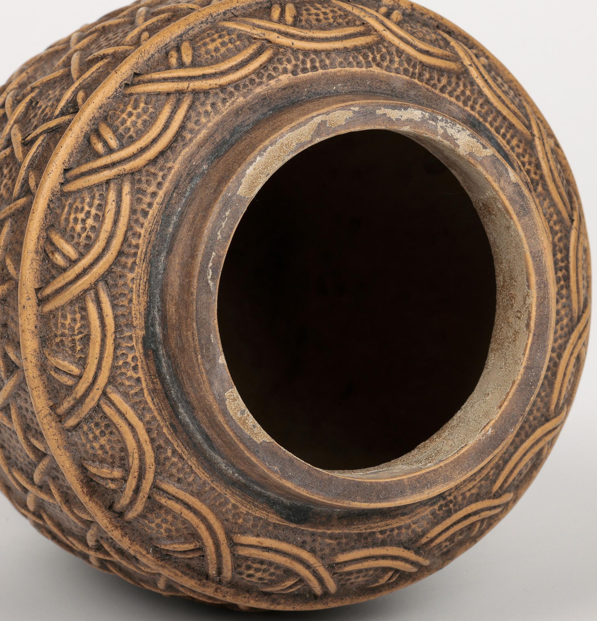 Chinese Qing Yixing Basketweave Ceramic Lidded Container In Good Condition For Sale In Bishop's Stortford, Hertfordshire