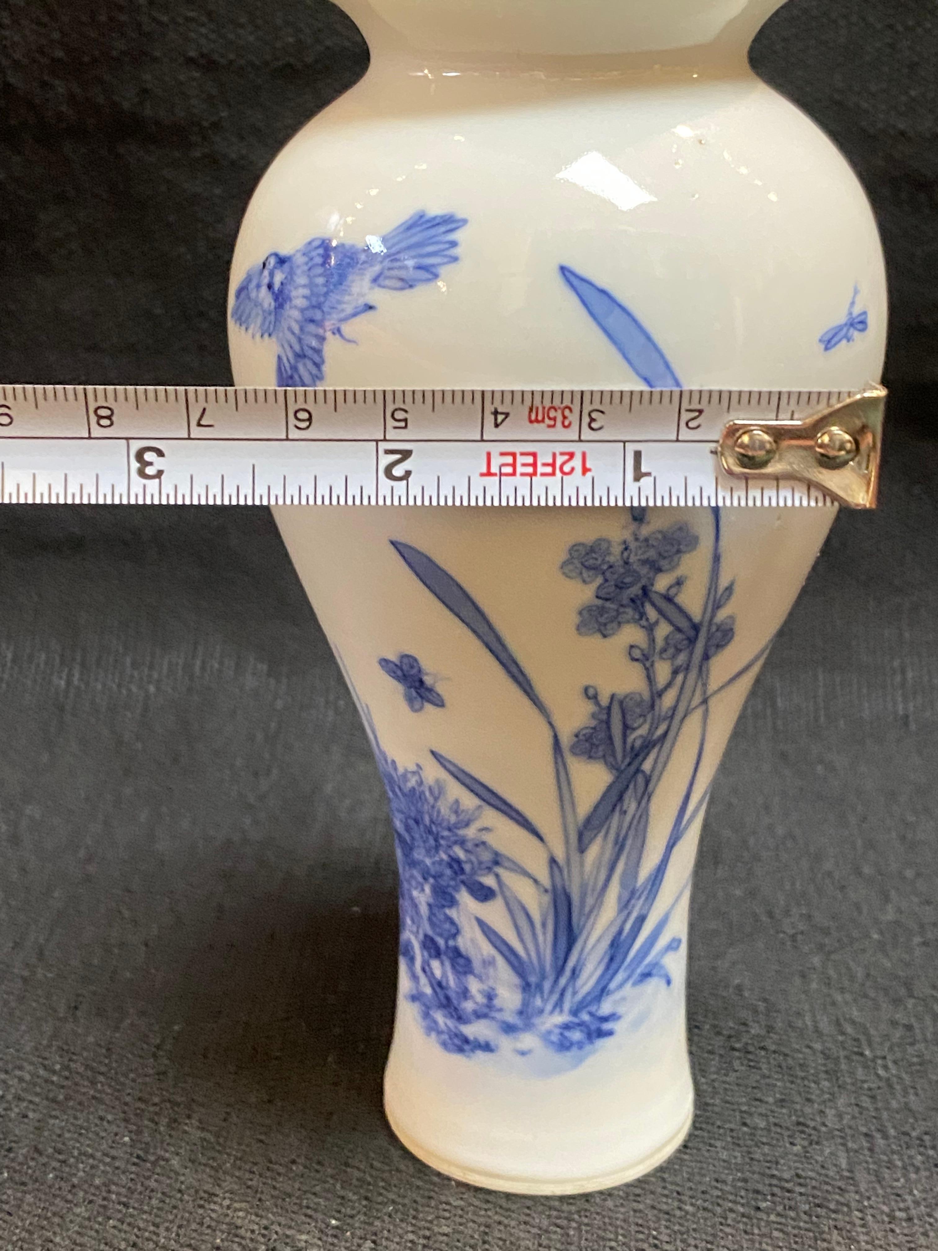 Chinese Qing YongZheng antique blue and white porcelain vase 10