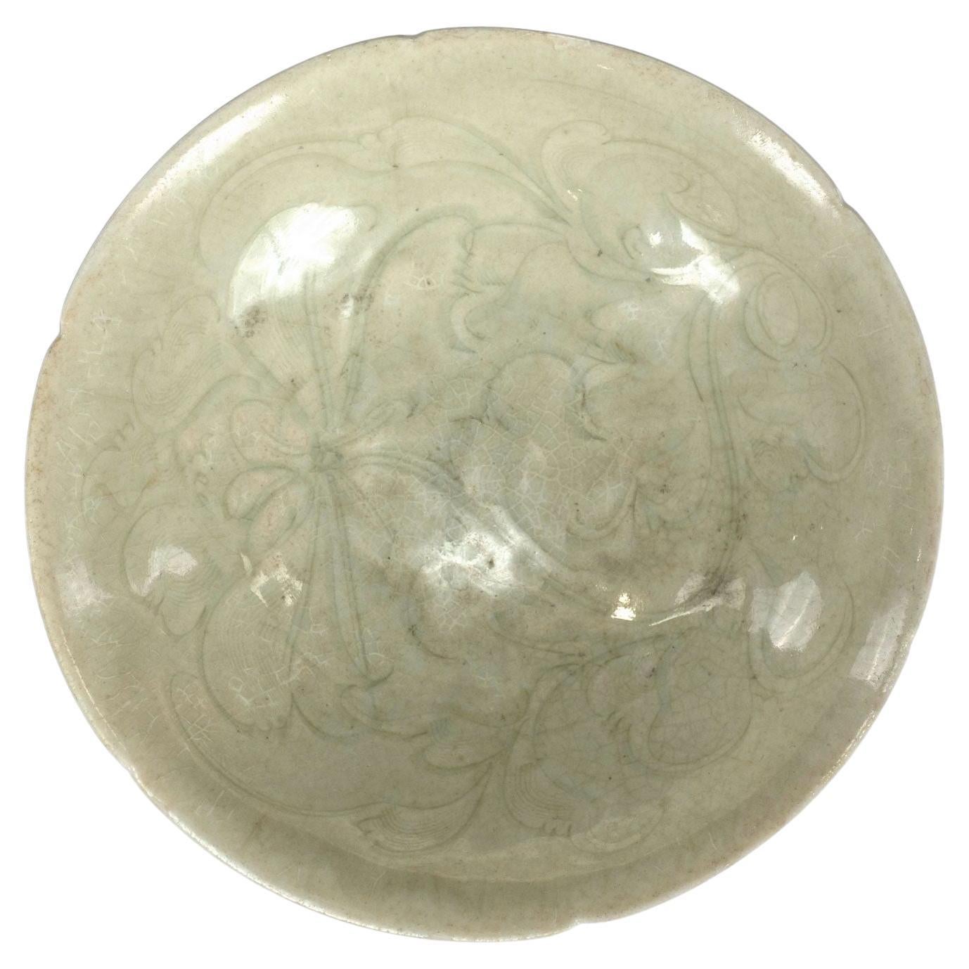 Chinese Qingbai Lobed Foliate-Rim Bowl, Song Dynasty For Sale