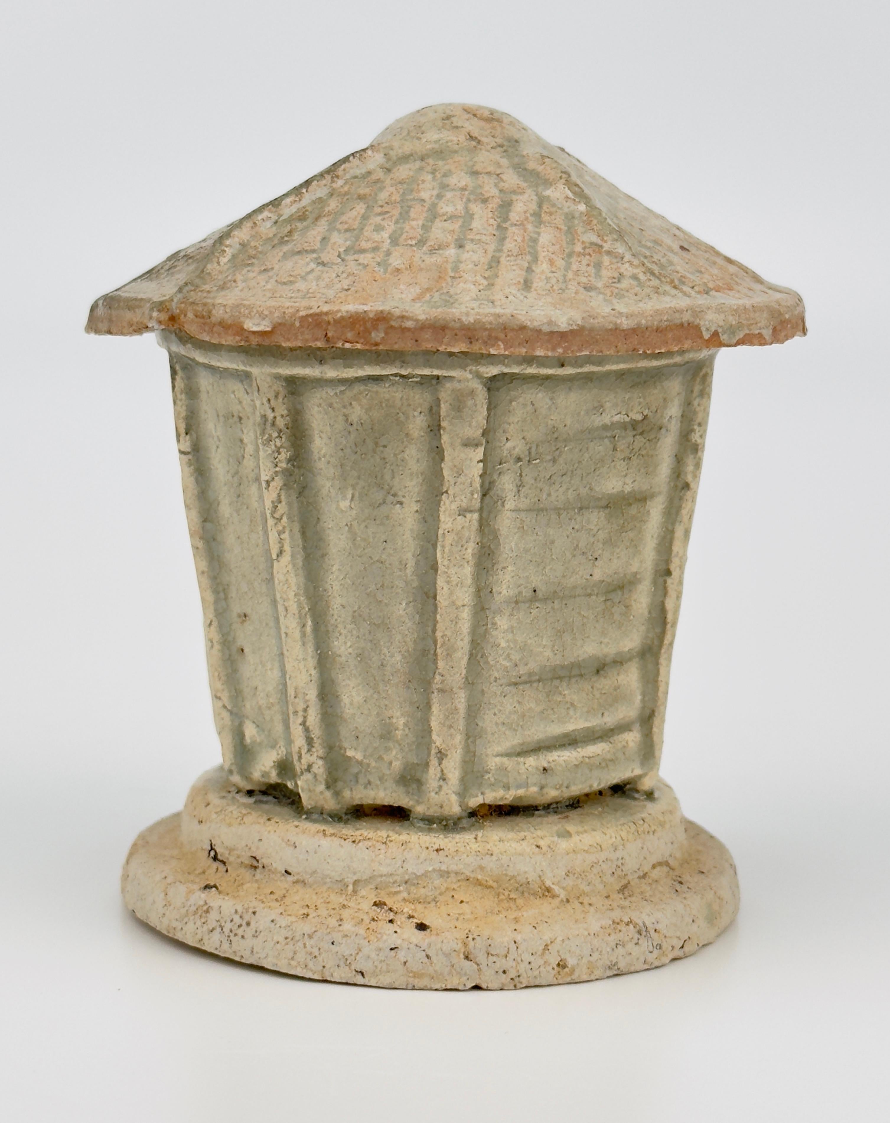 Chinese Qingbai Small Model of a Granary Set, Song Dynasty For Sale 4