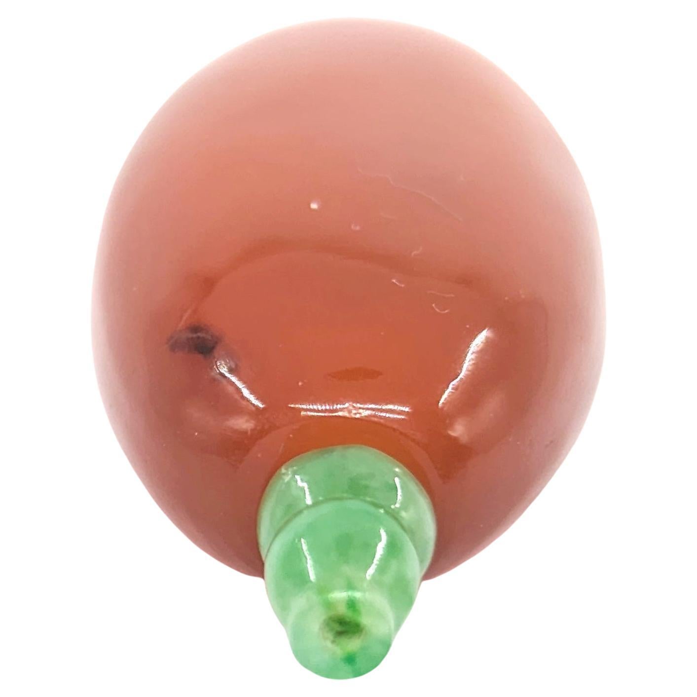 Antique Chinese Red Agate Pepper Snuff Bottle with Green Jadeite Stopper 19c For Sale 1