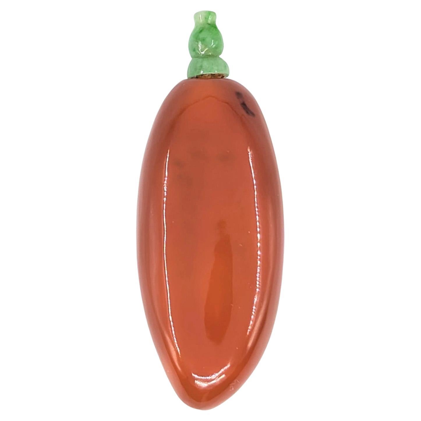 Antique Chinese Red Agate Pepper Snuff Bottle with Green Jadeite Stopper 19c For Sale 3