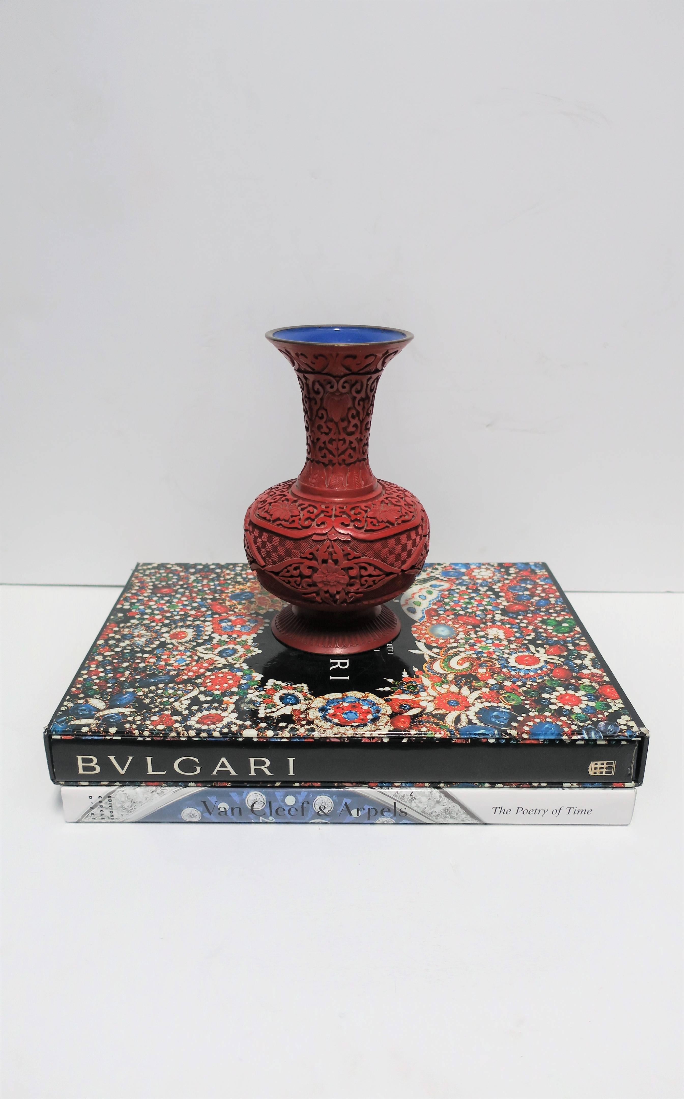 Vase chinois à cinabre rouge 5