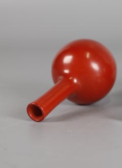 Chinese red glazed porcelain vase, 19th c.