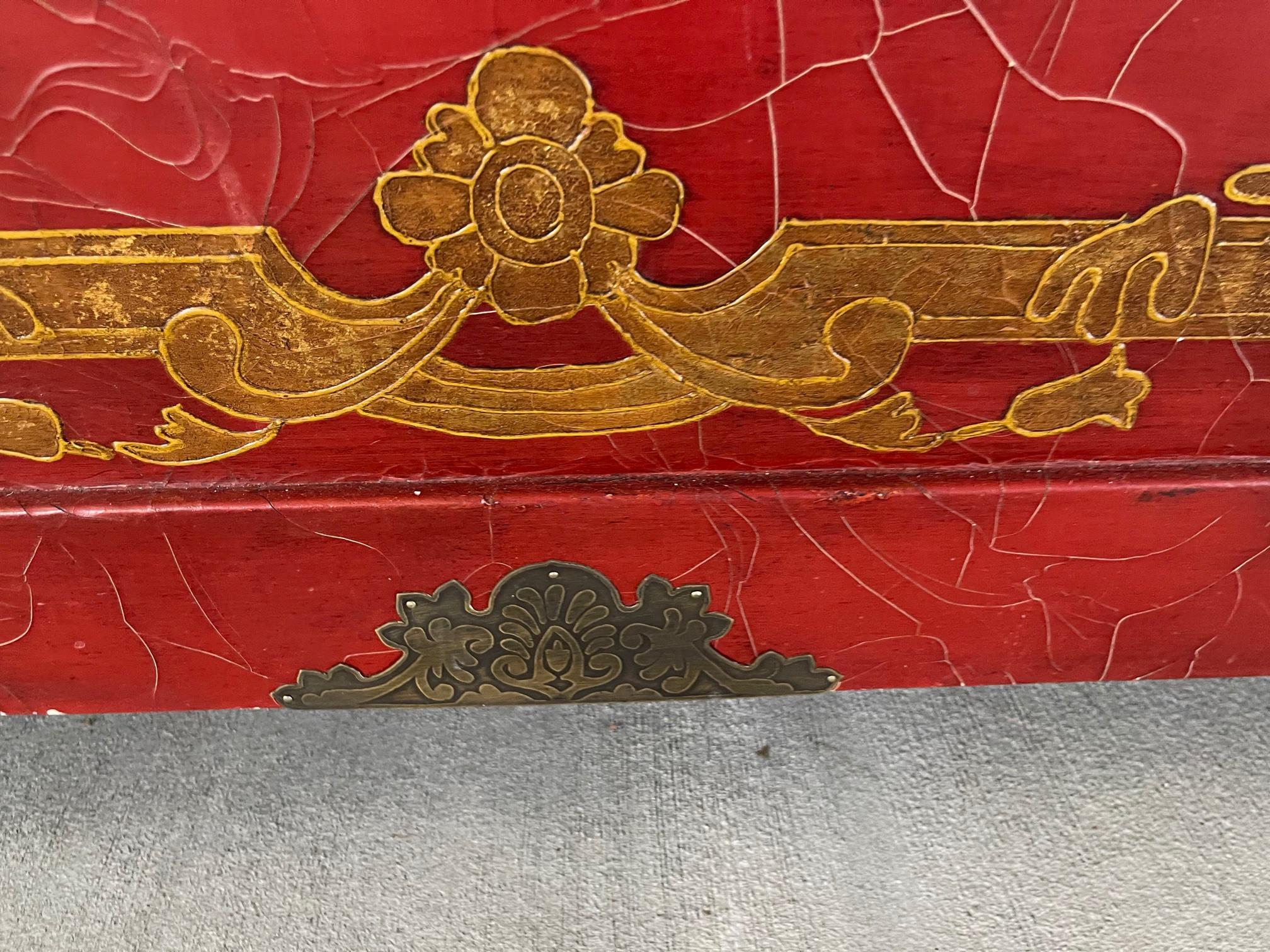 Chinese Red Lacquer and Gold Detailing Dome Top Trunk on Feet, 20th Century 1