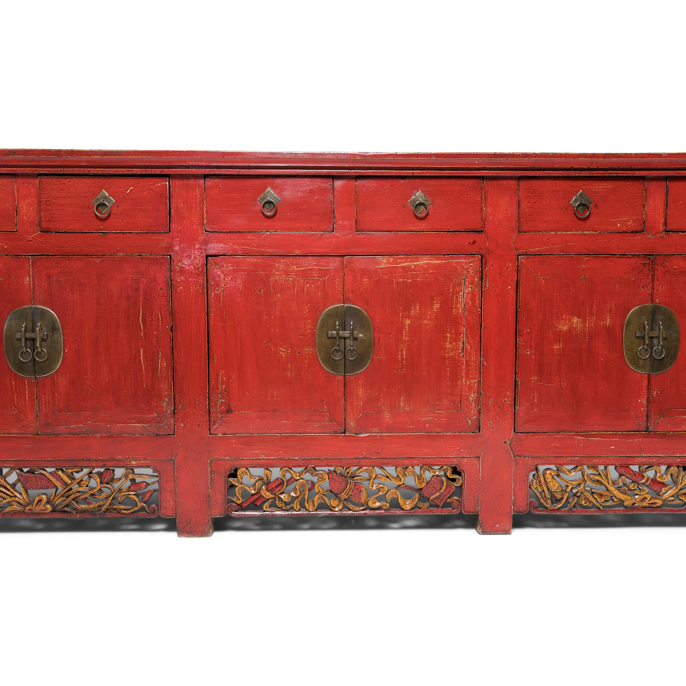 Chinese Red Lacquer Coffer with Gilt Carvings, c. 1900 For Sale 3
